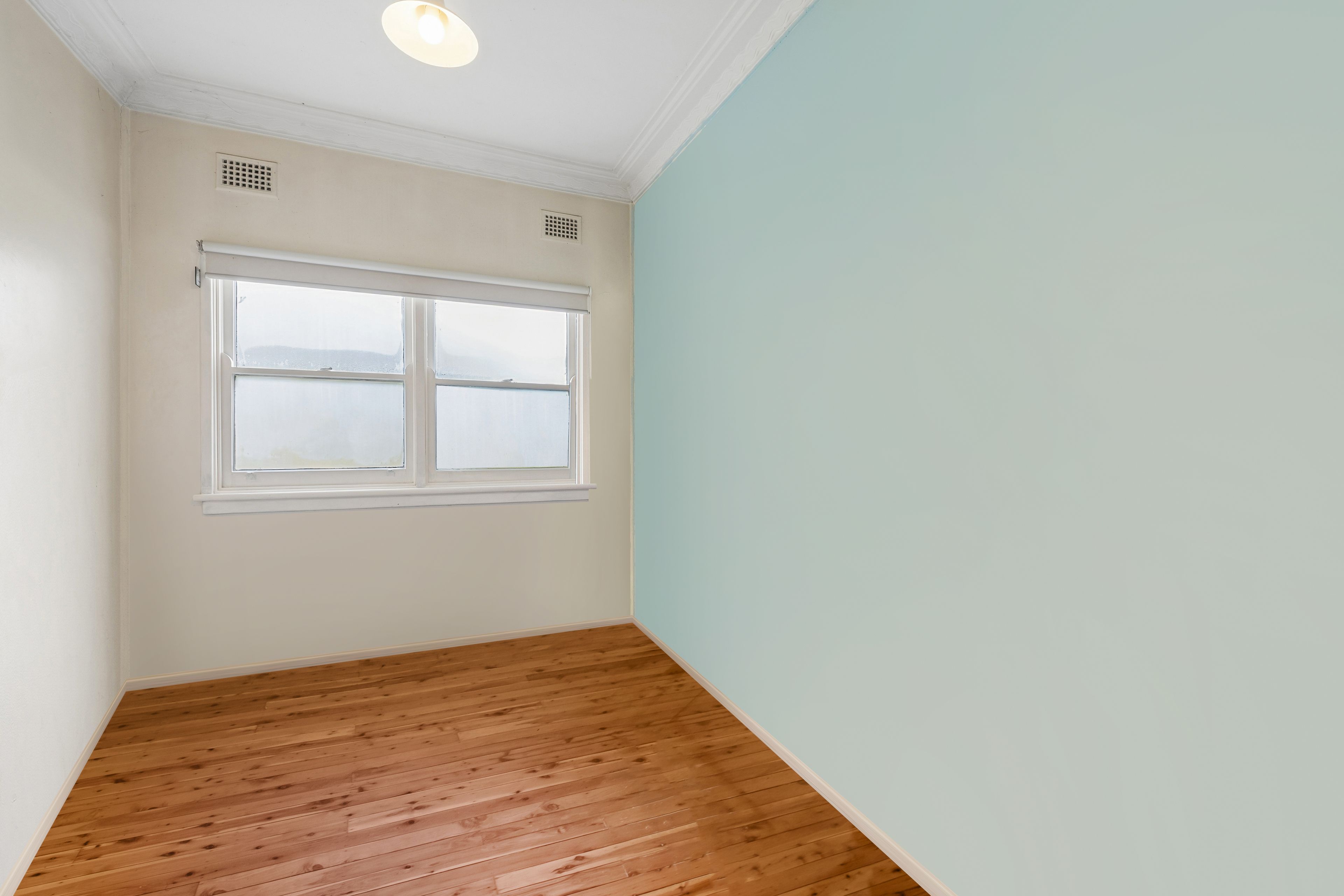 25 Watkins Road — photo 4 of 10