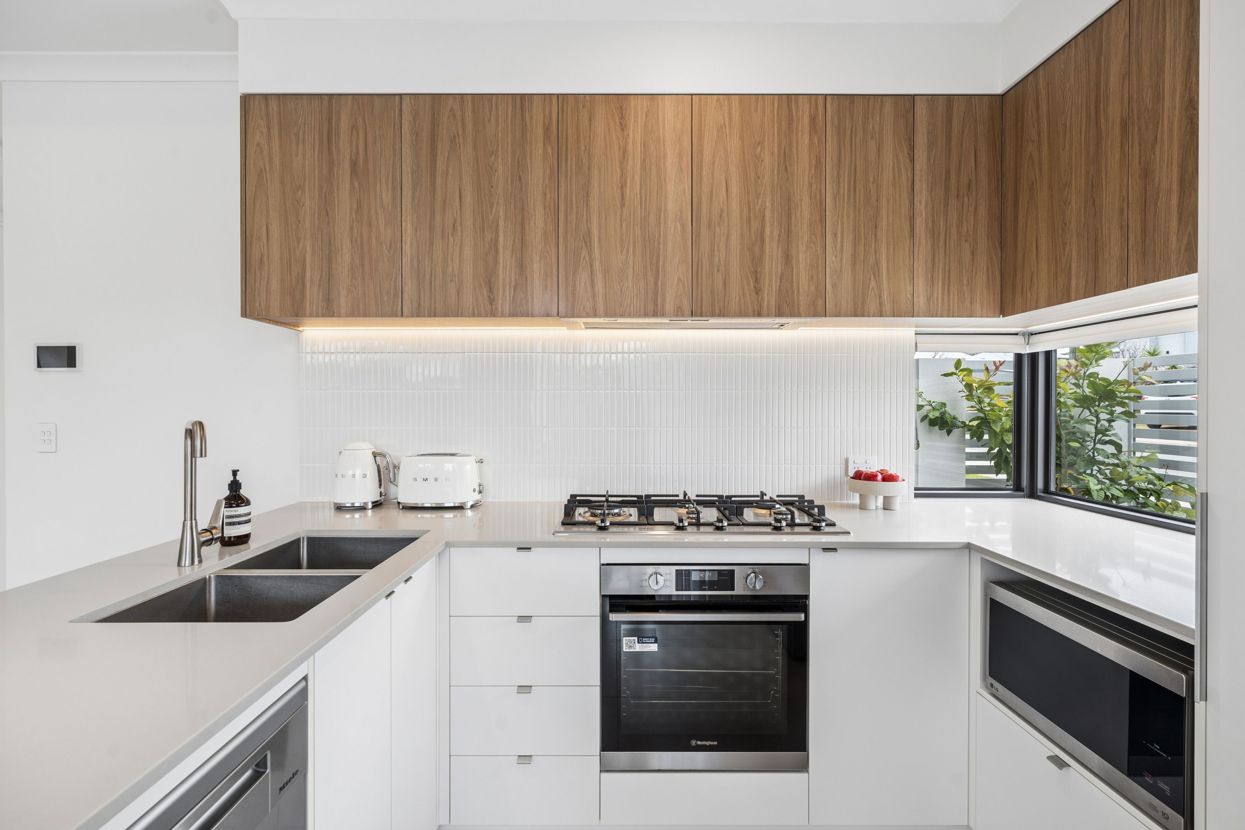 1/8 Koombana Way — photo 10 of 27