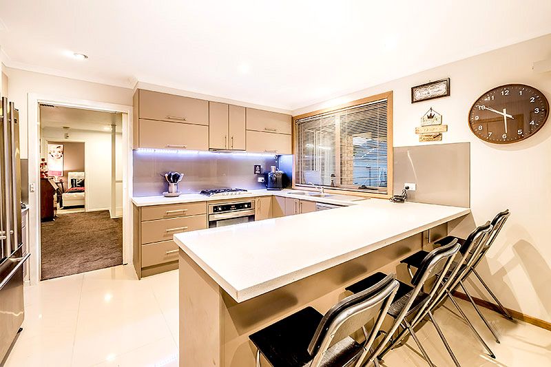 144 Lawless Drive, Cranbourne North, VIC 3977
