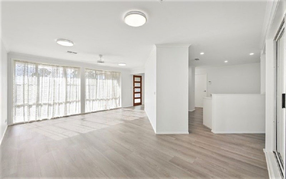9 Sebastian Avenue, Rosemeadow, NSW 2560