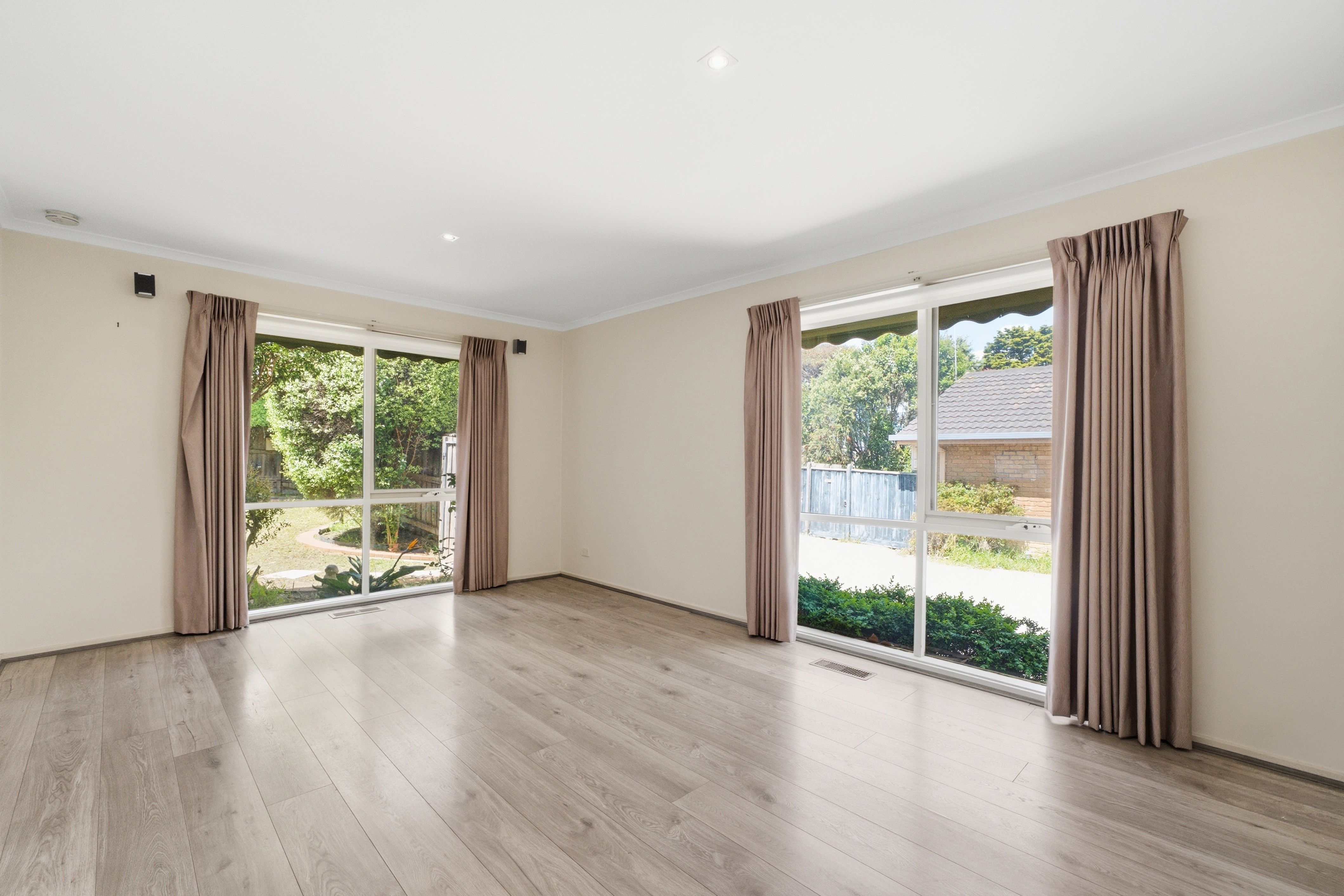 1/94 Heatherdale Road — photo 3 of 11