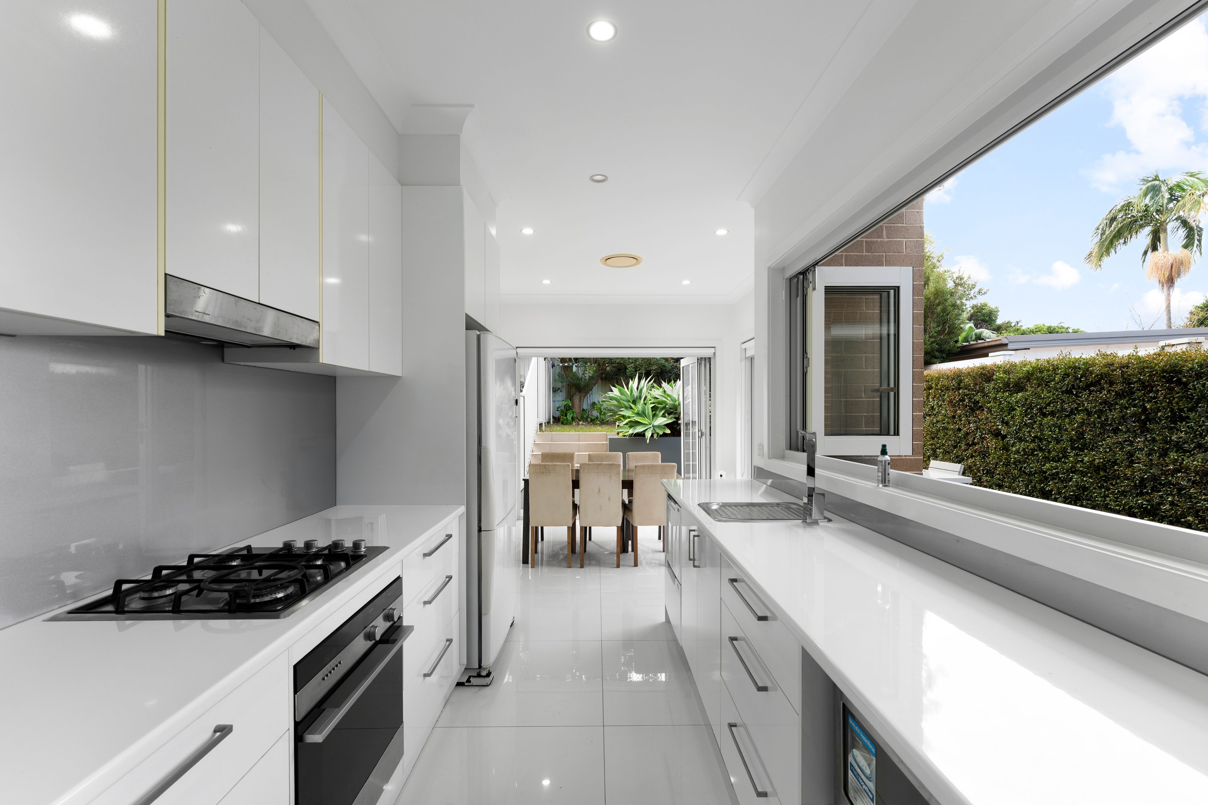 2/11 Short Street, Helensburgh, NSW 2508