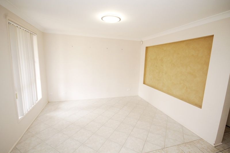 16 Baldini Place, Hinchinbrook, NSW 2168
