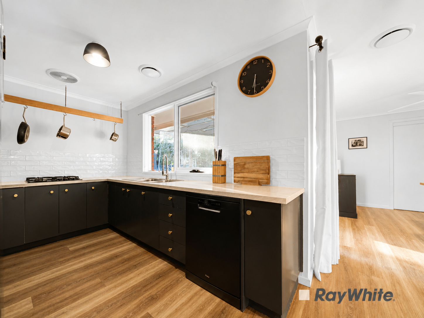 4 Monterey Court — photo 8 of 28