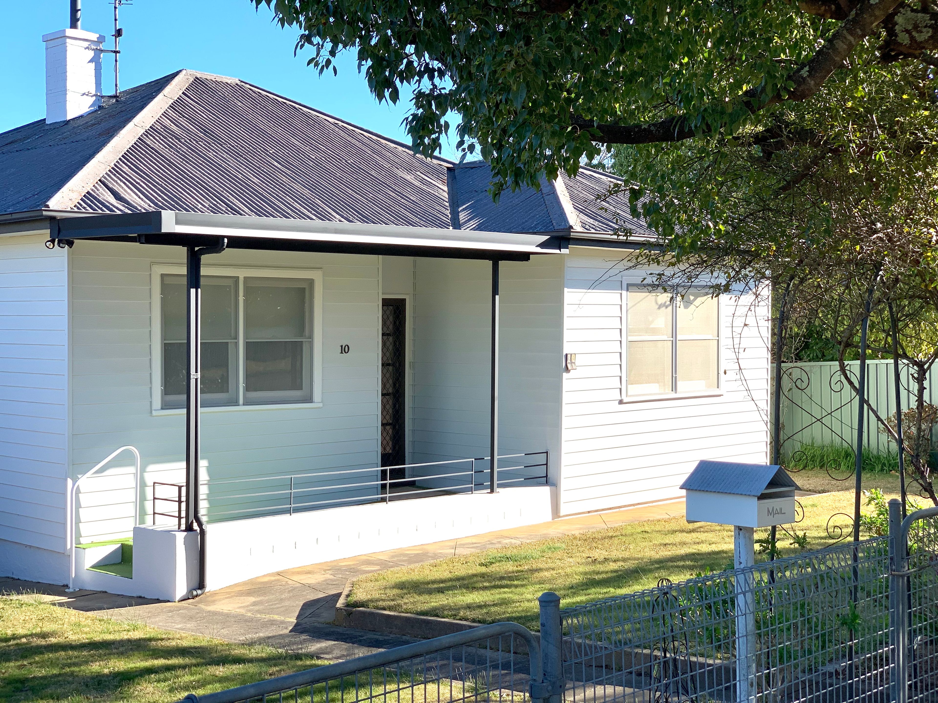 10 Arthur Street, Mittagong, NSW 2575