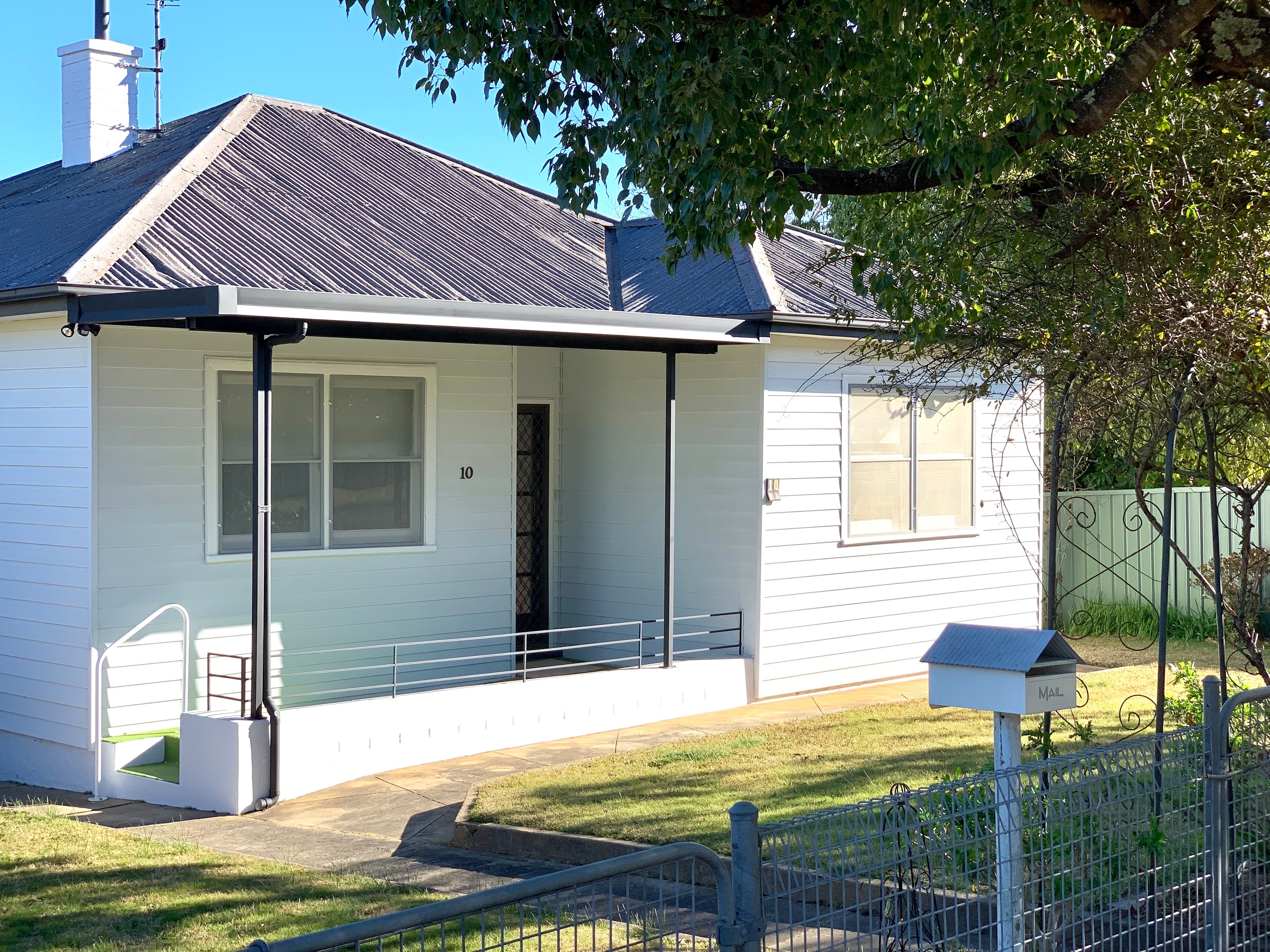 10 Arthur Street, Mittagong, NSW 2575