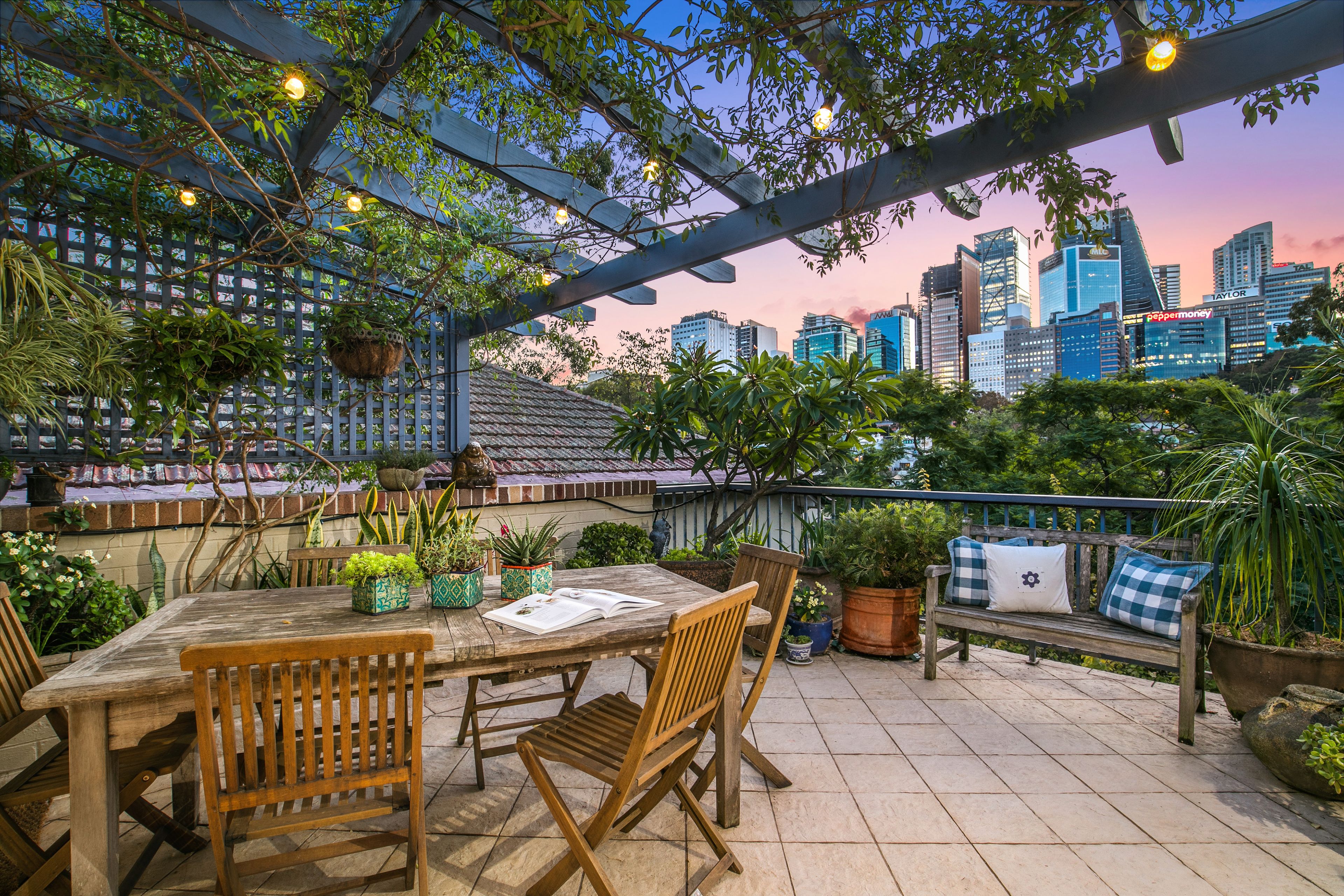 1/10 Holdsworth Street, Neutral Bay, NSW 2089
