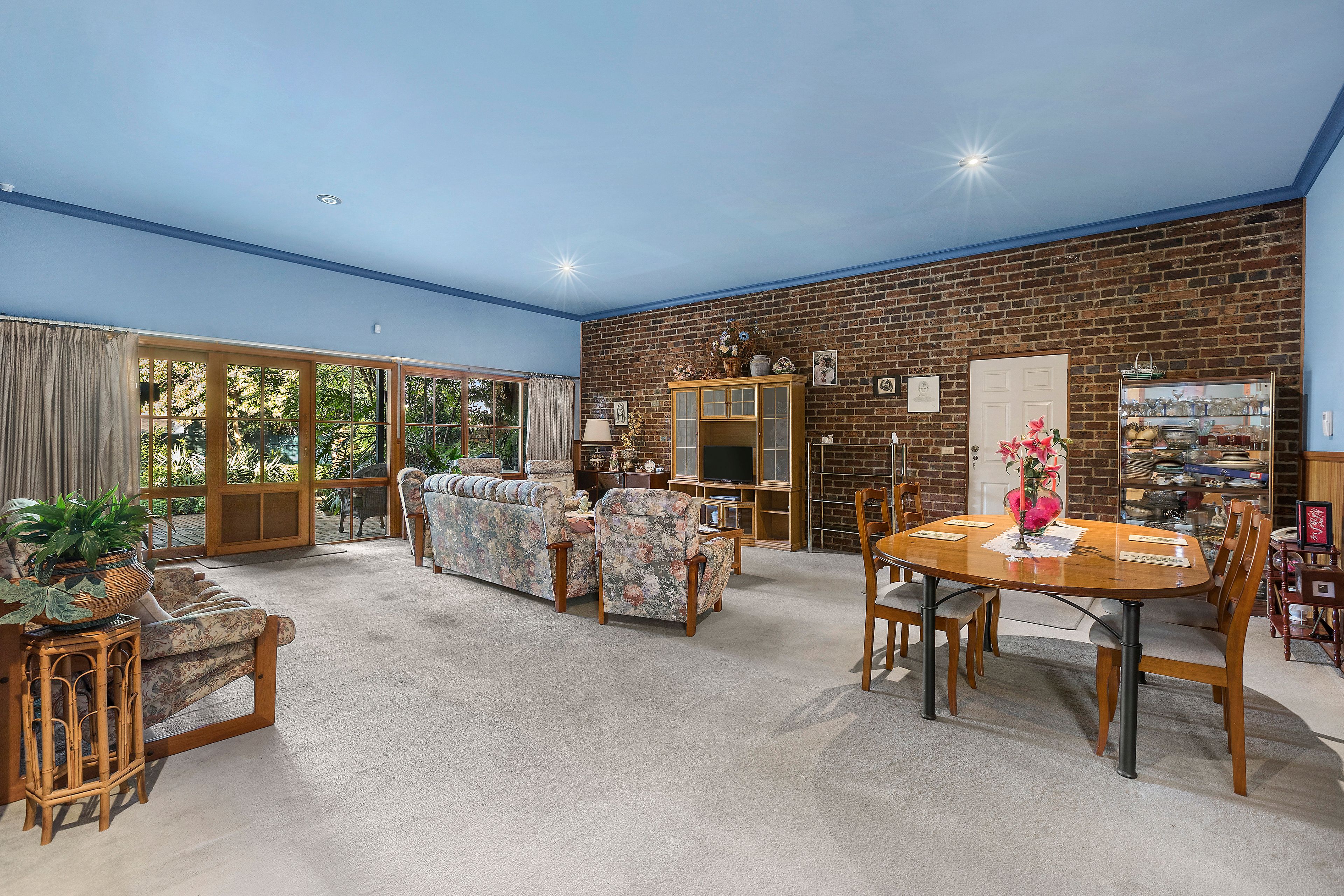 12 Manoon Road, Clayton South, VIC 3169