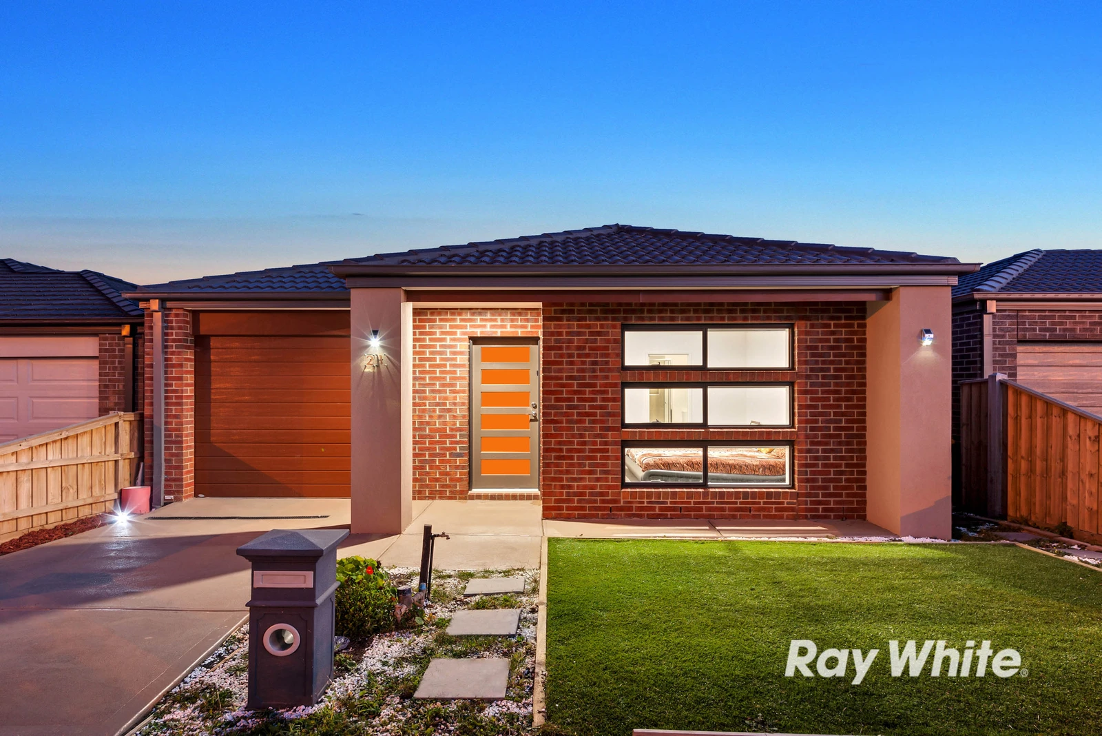21 Obsidian Avenue, Tarneit, VIC 3029