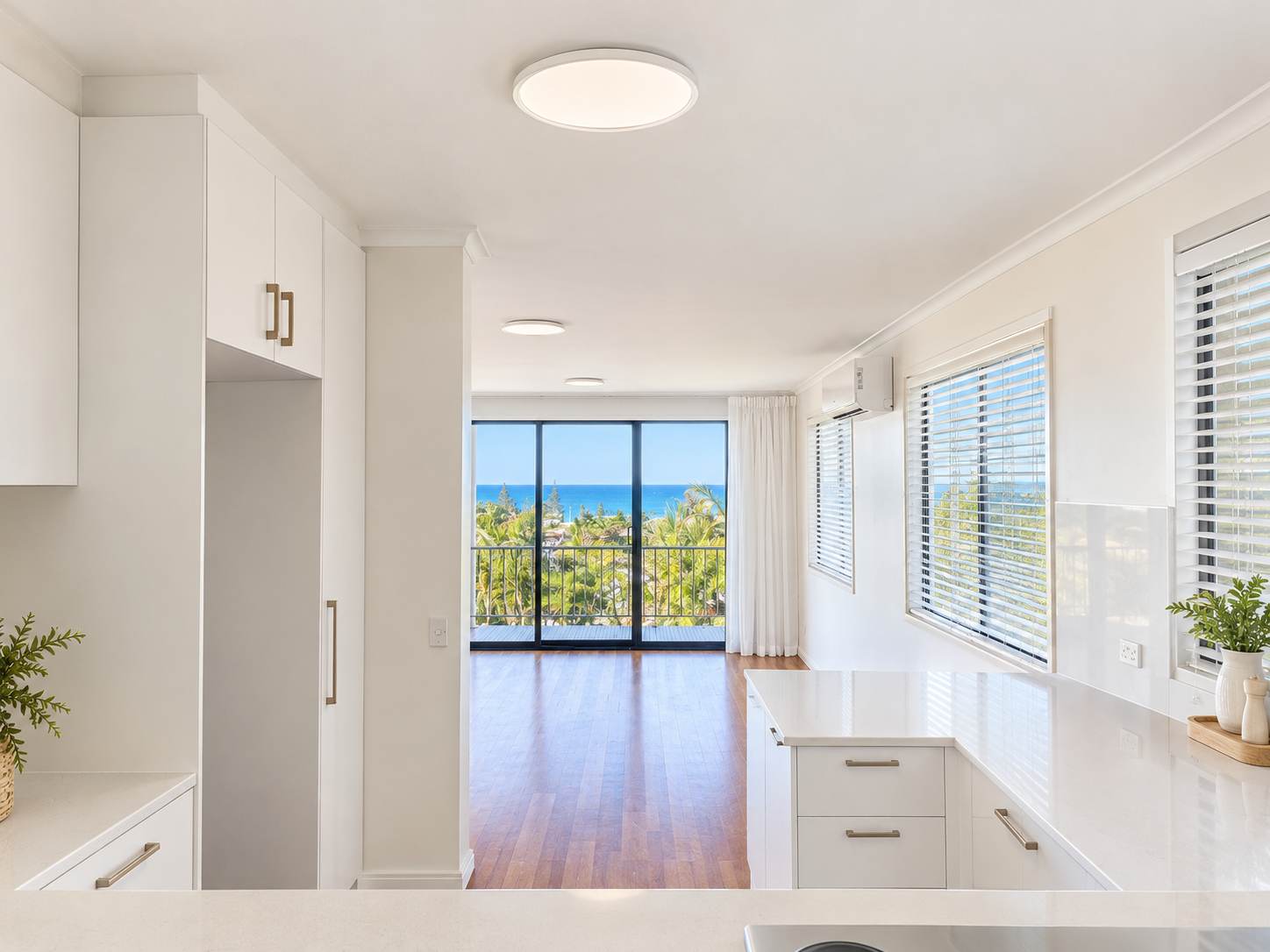 2 Tantula Road East — photo 3 of 15