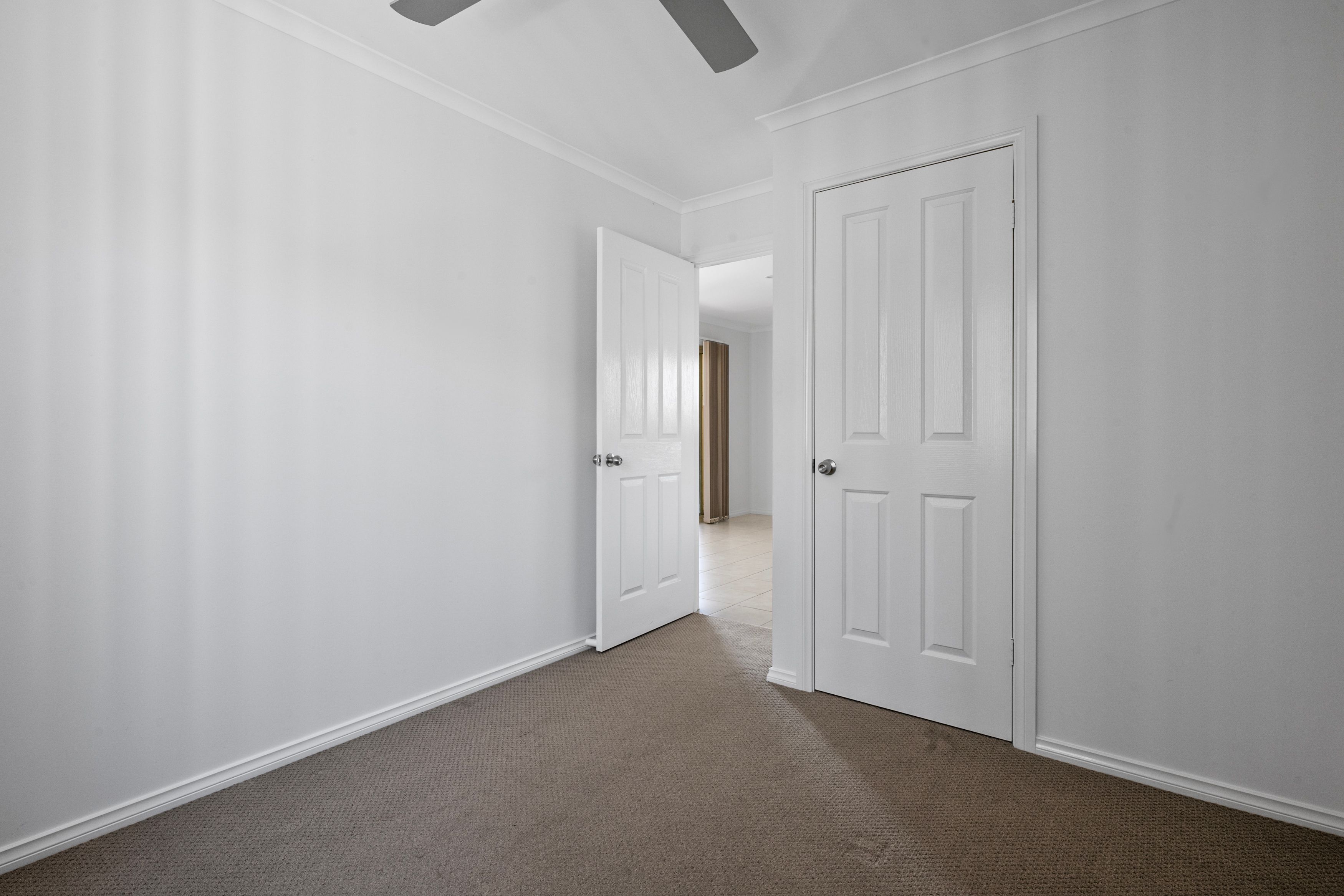 5 Willowbark Crescent — photo 14 of 17