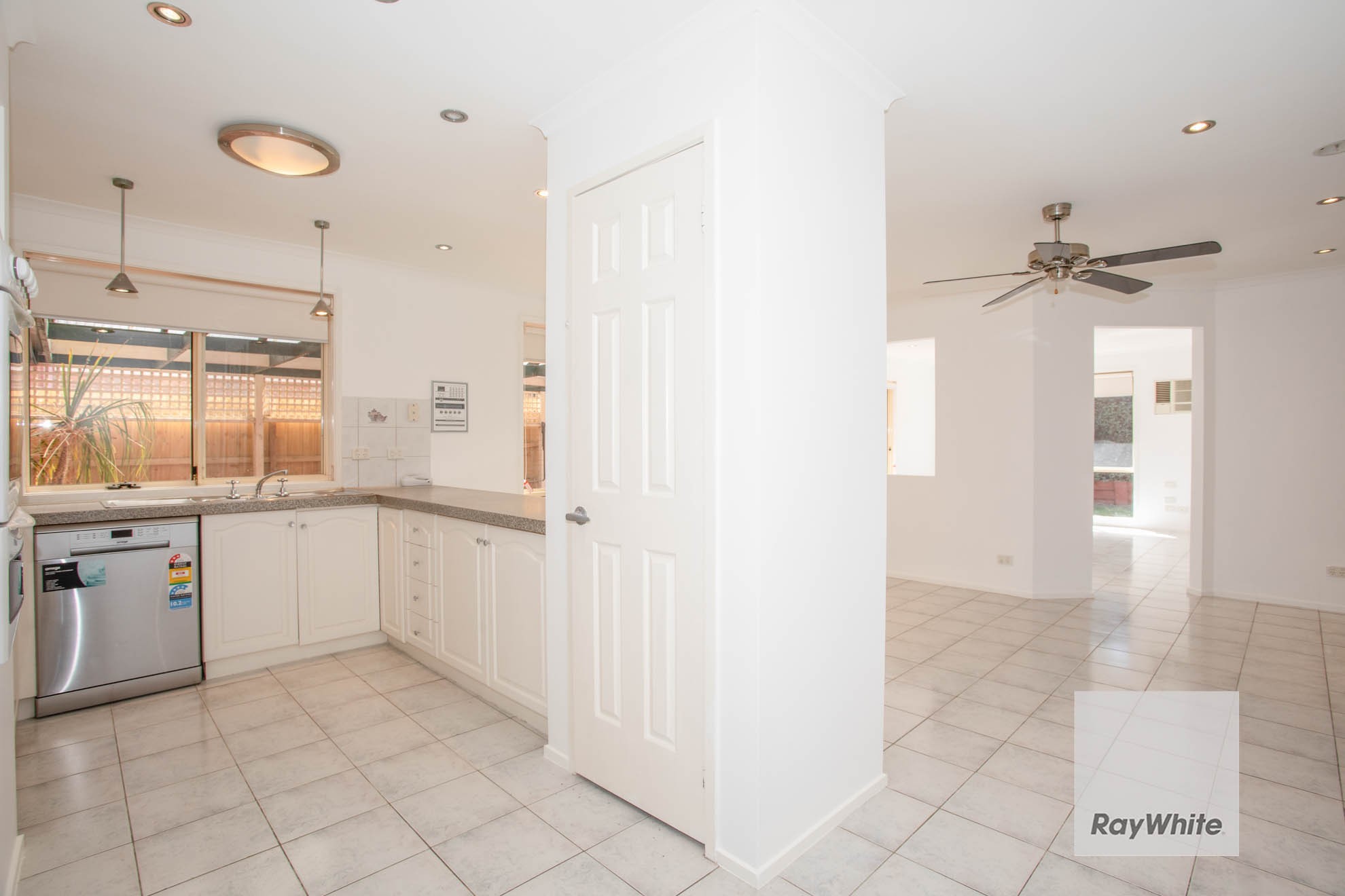 31 Queens Parade, Hillside, VIC 3037