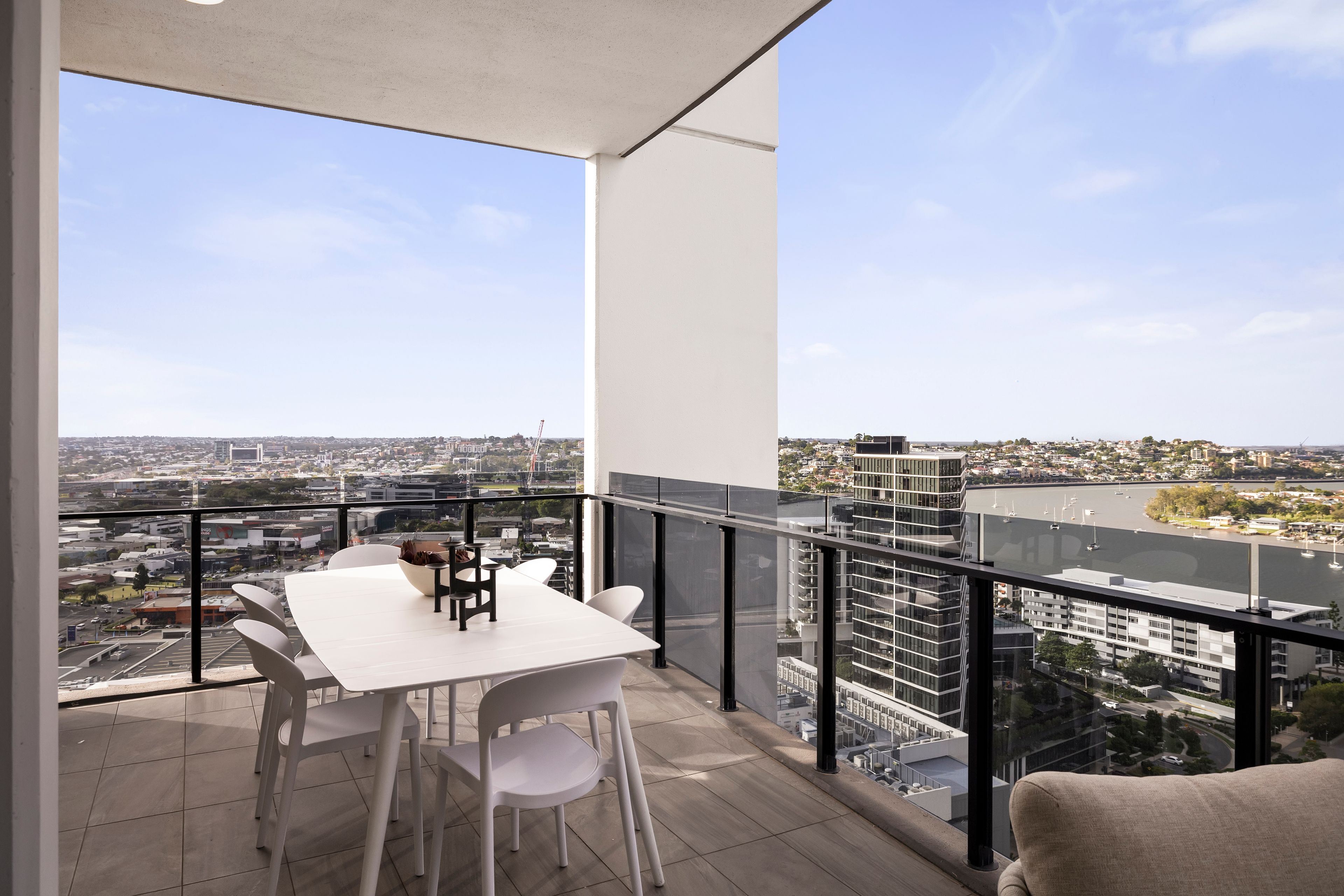 2502/12 Cunningham Street — photo 5 of 13