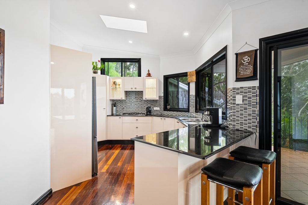 9 Honeysuckle Close, Glenning Valley, NSW 2261