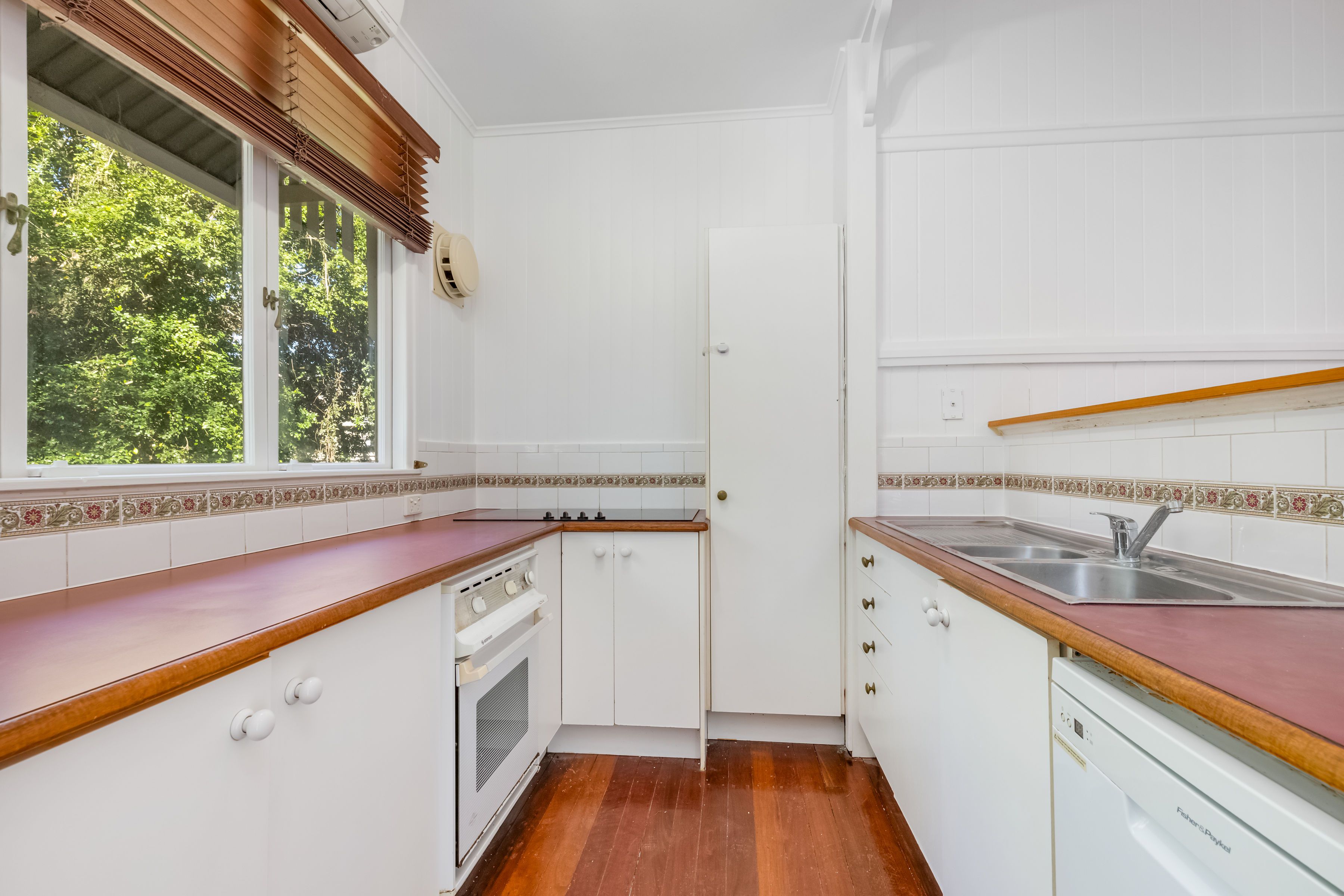 15 Auburn Street — photo 6 of 11