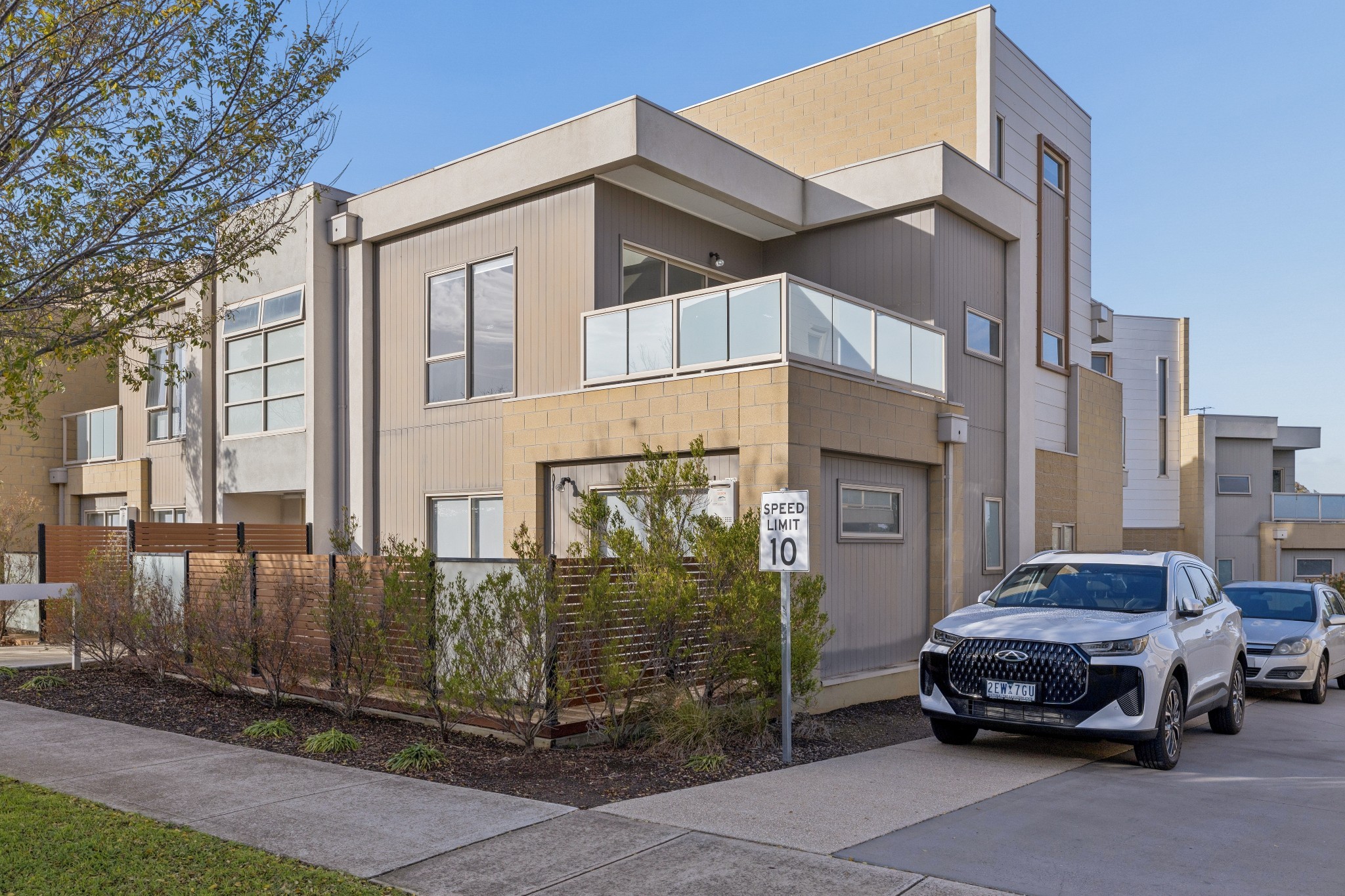 22/2 Rockgarden Drive, Truganina, VIC 3029