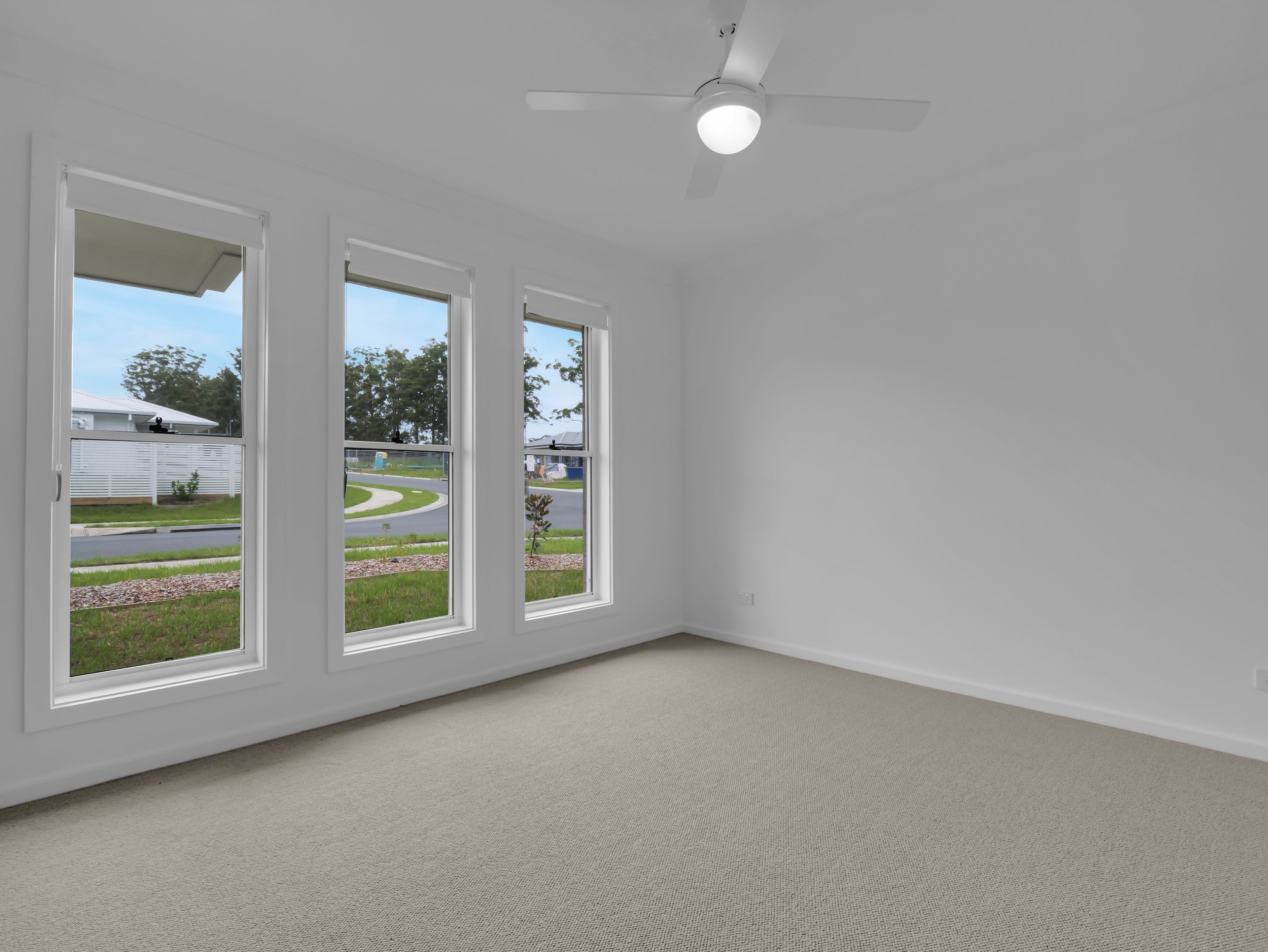 10 Broadaxe Way — photo 3 of 9