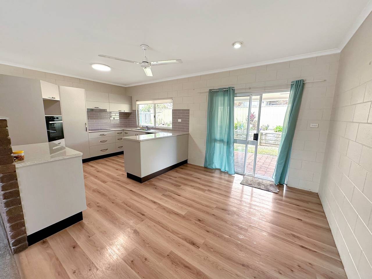 8 Larkin Close, Atherton, QLD 4883