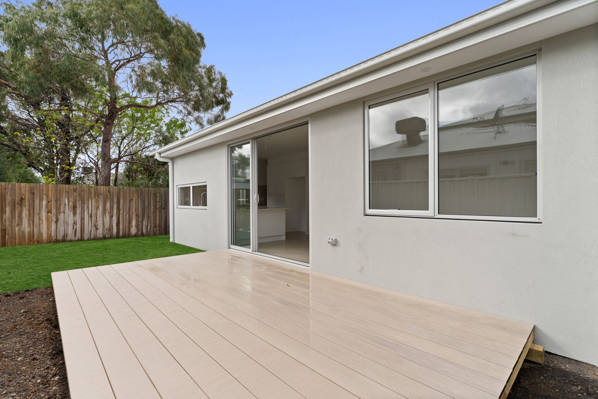 3/53 Misten Avenue — photo 6 of 7