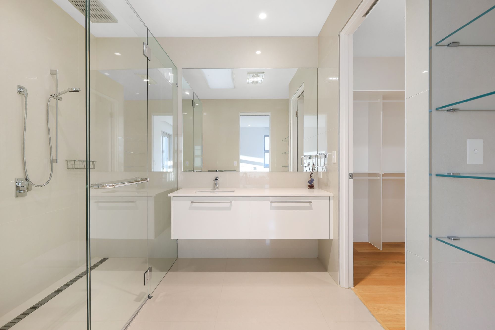 2102 The Circle — photo 11 of 24