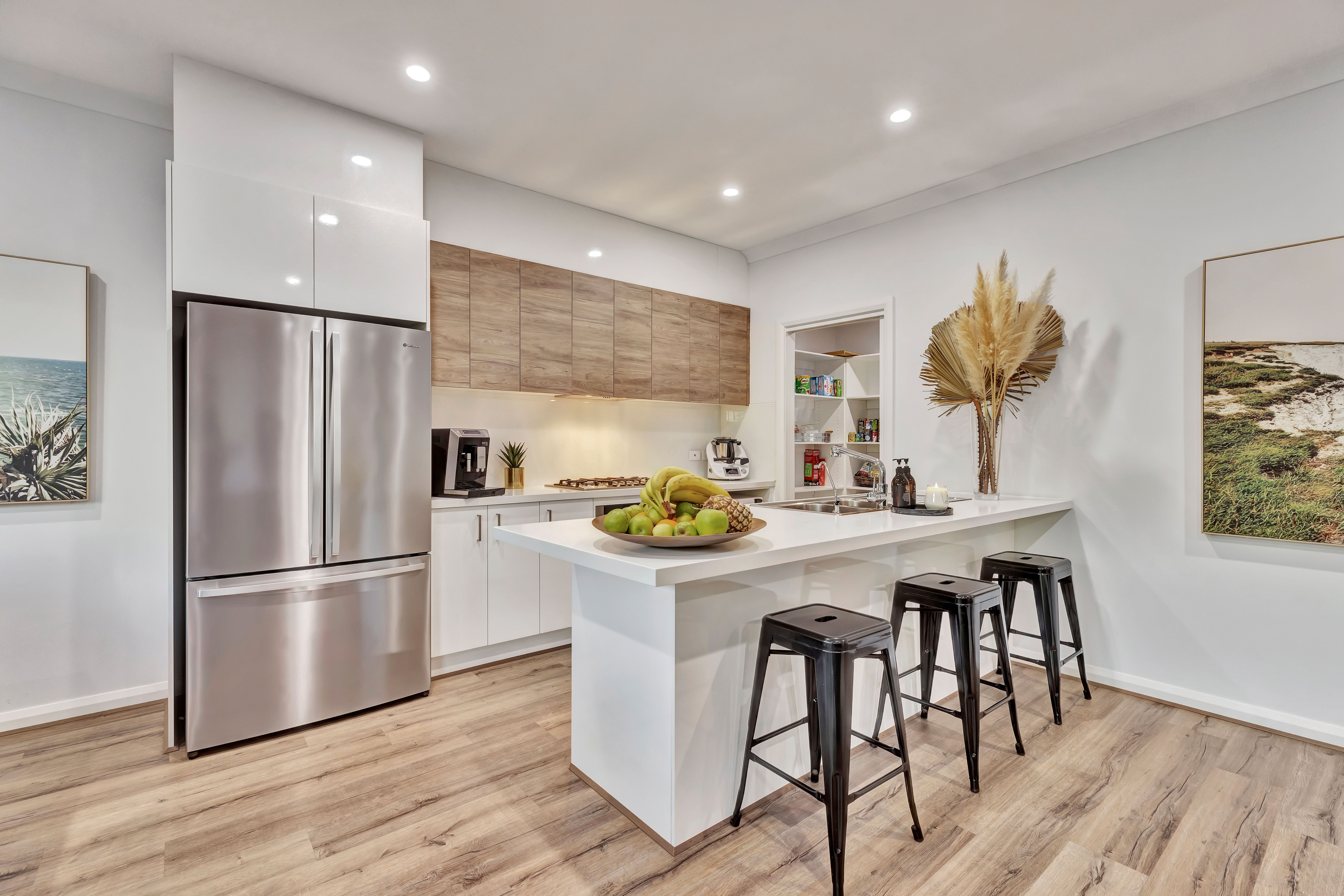 664B Brighton Road — photo 4 of 22