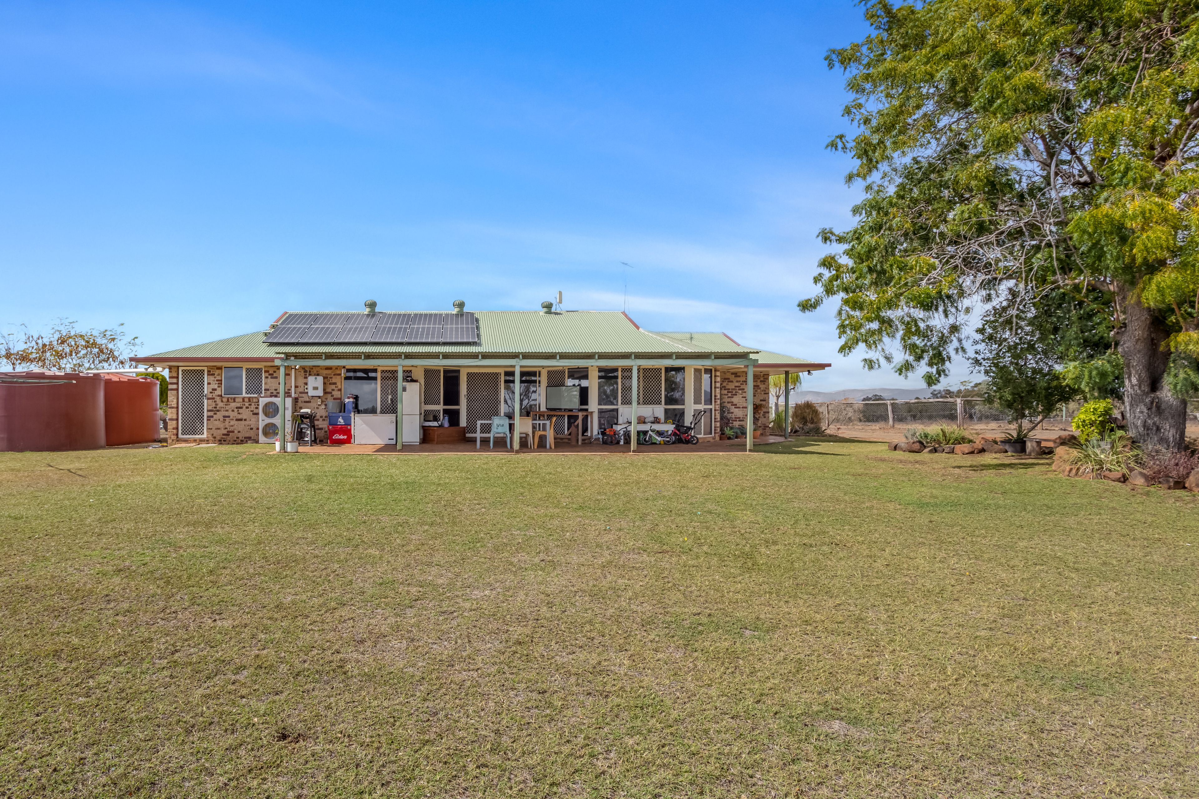 16 Brown Close — photo 13 of 13