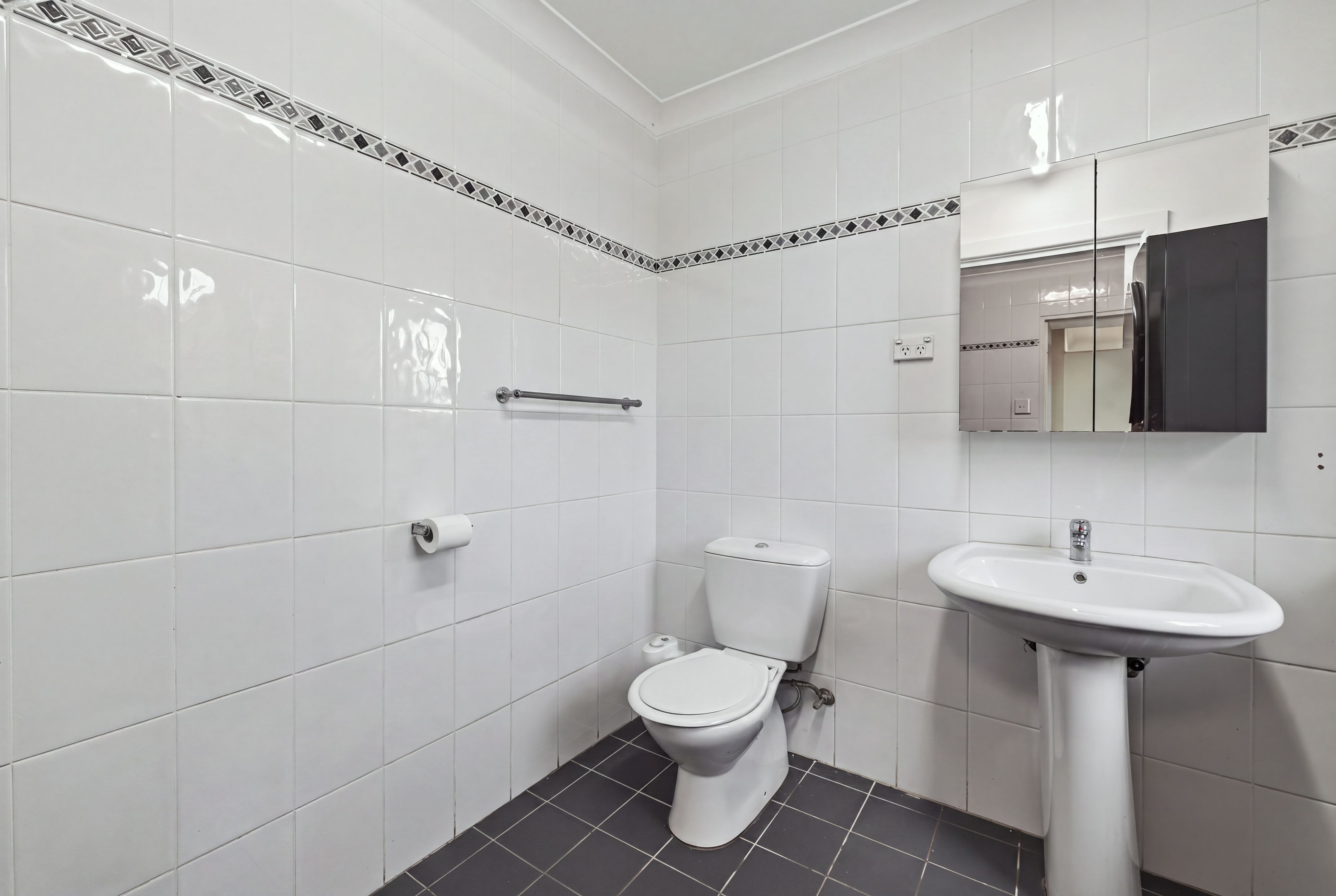 2B Lancelot Street — photo 7 of 10