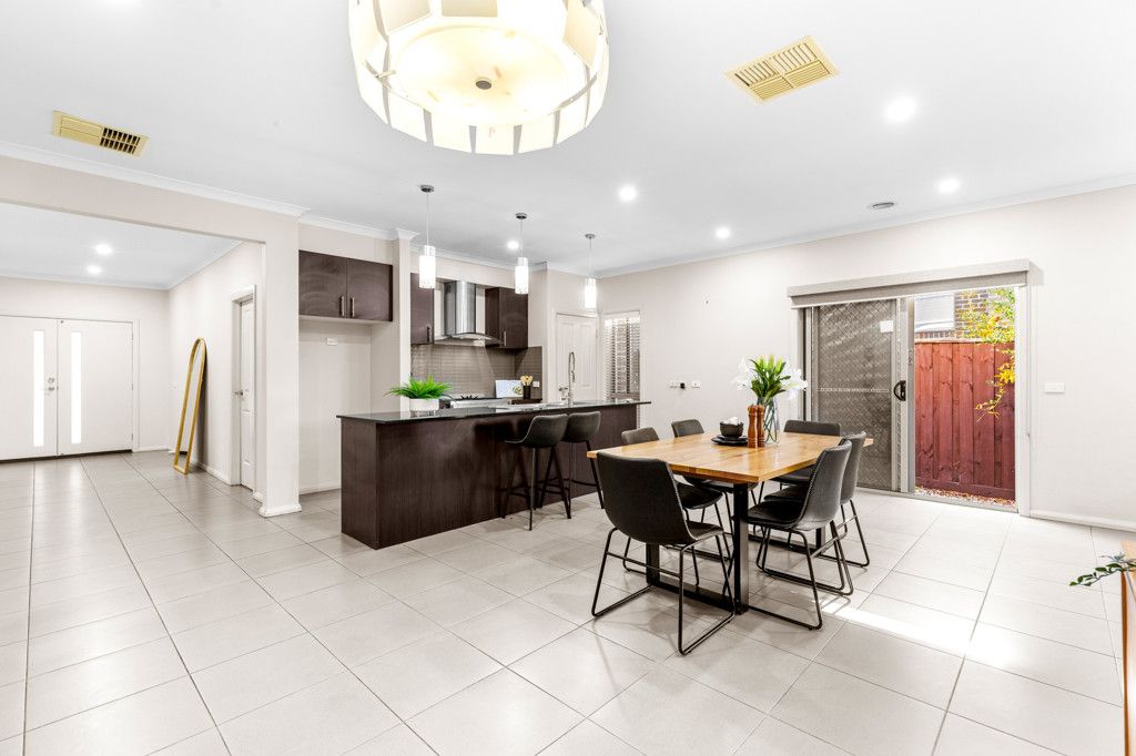 2 Delancey Street — photo 3 of 21