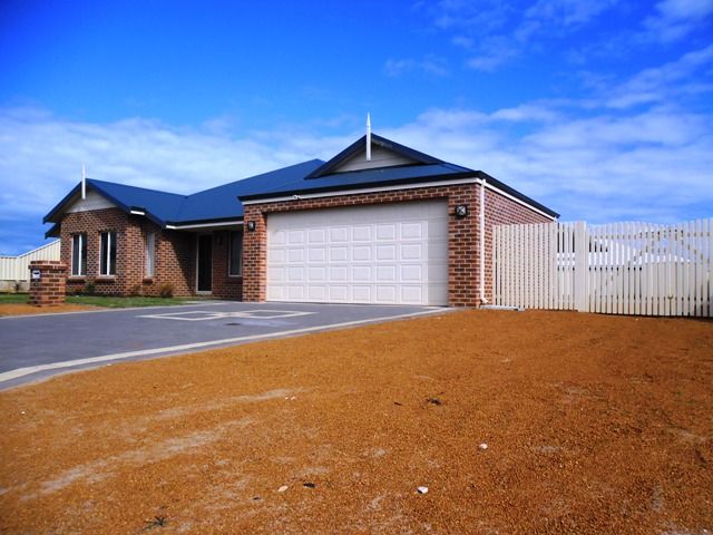 5 Carmela Corner — photo 11 of 30
