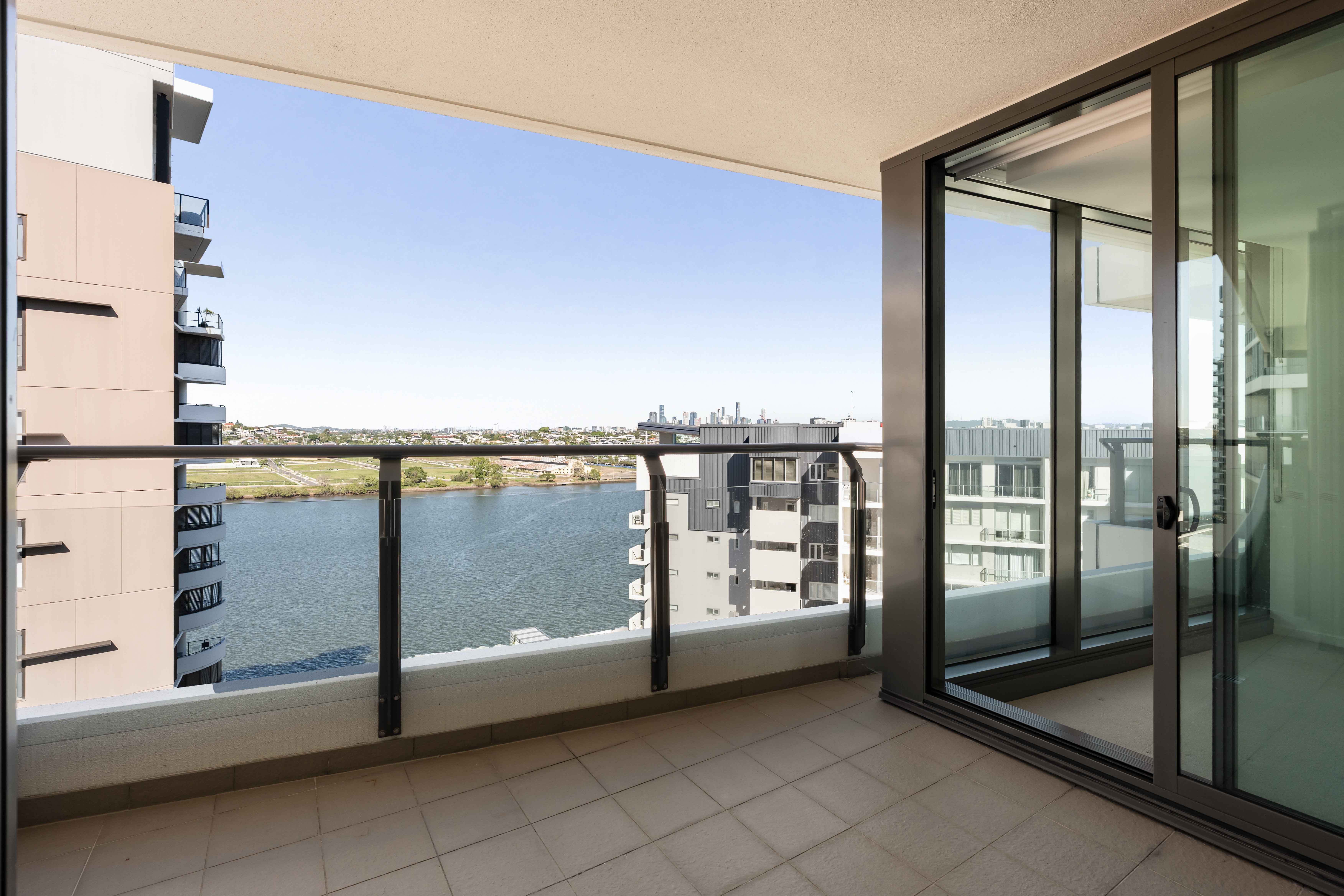 51204/37B Harbour Road — photo from Ray White Ascot