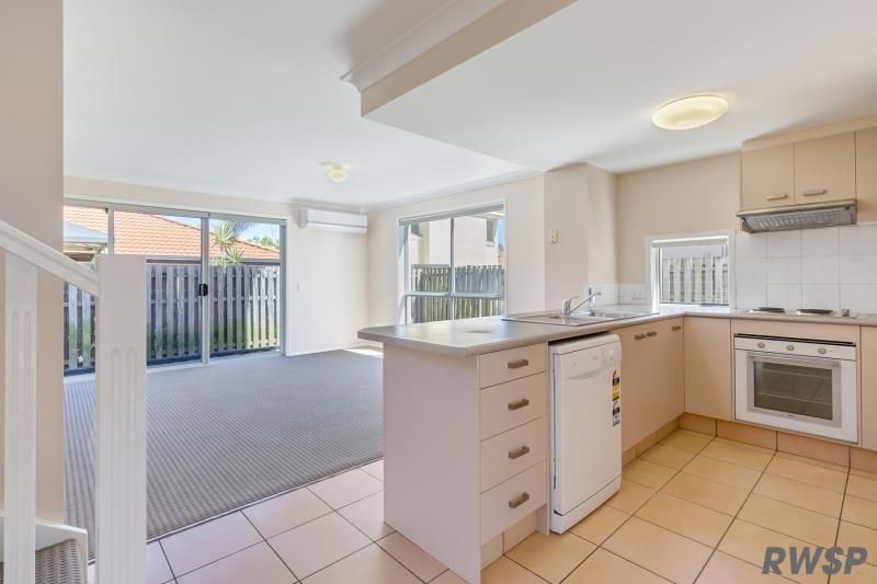 17 Oxbridge Chase, Arundel, QLD 4214