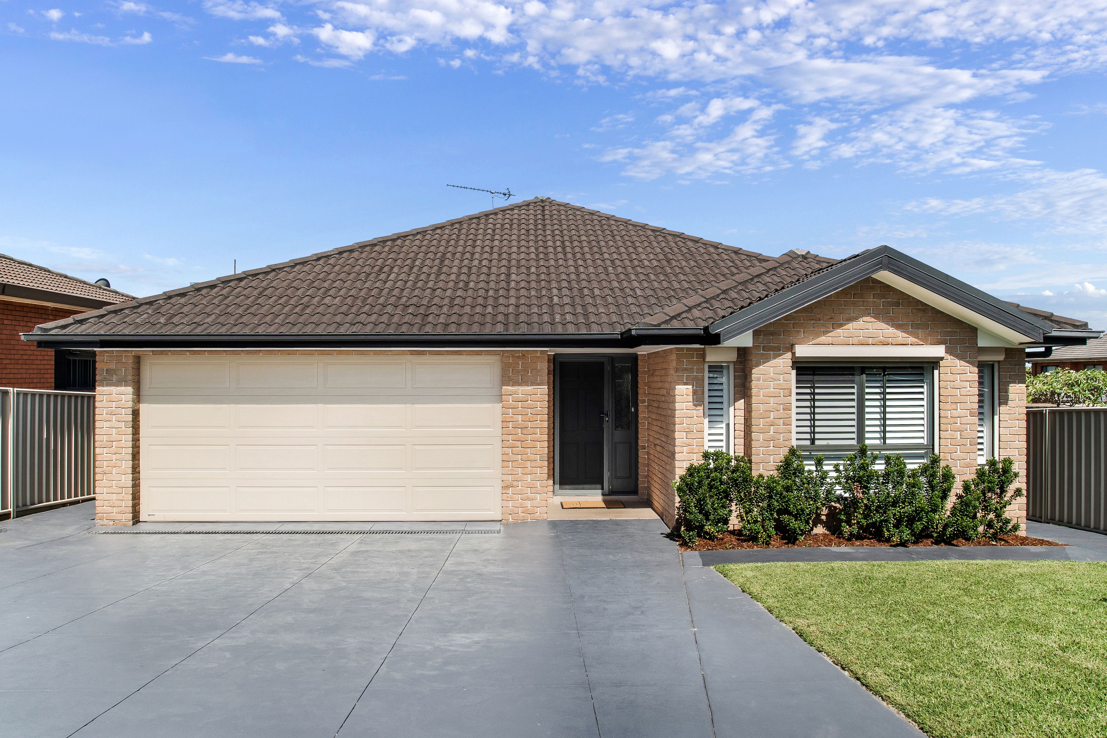 3 Myrtle Street, Coniston NSW 2500