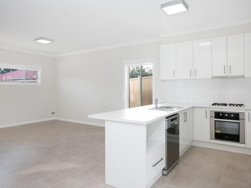 3/60 Kingston Street, Oak Flats, NSW 2529