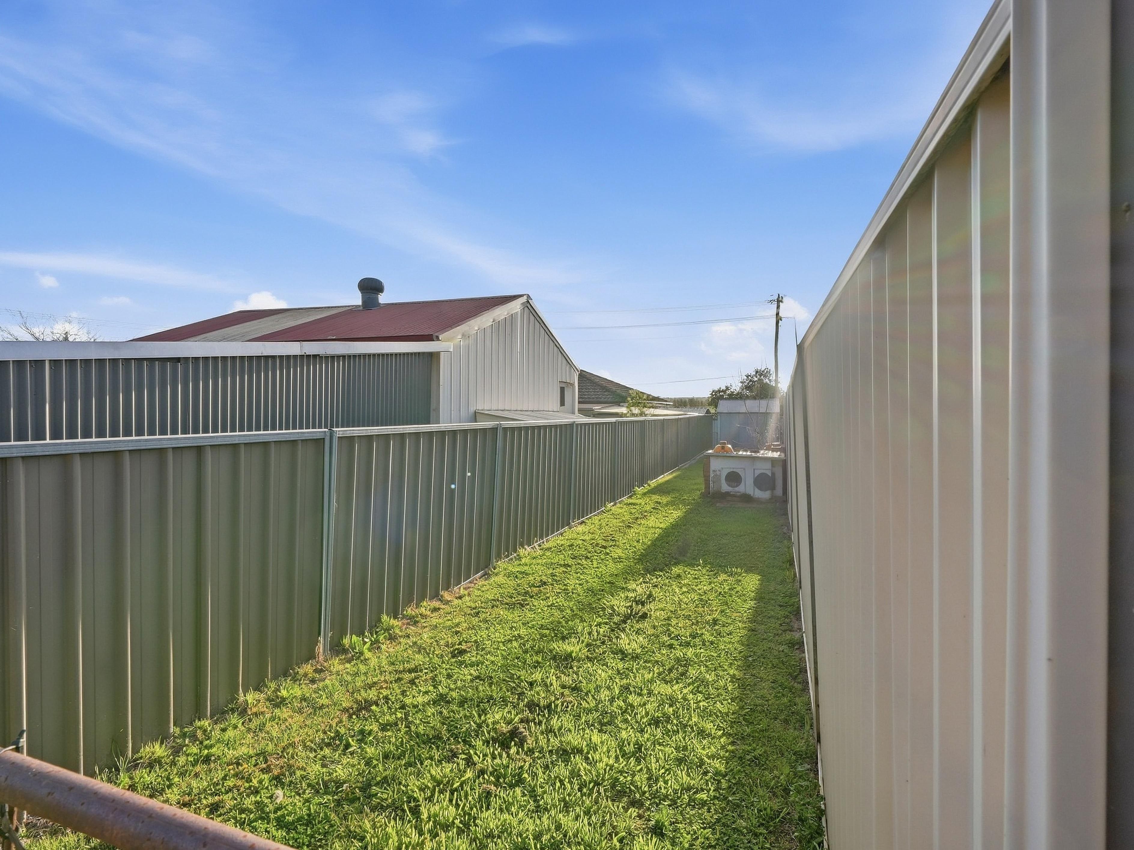 73 Loren Street — photo 13 of 16