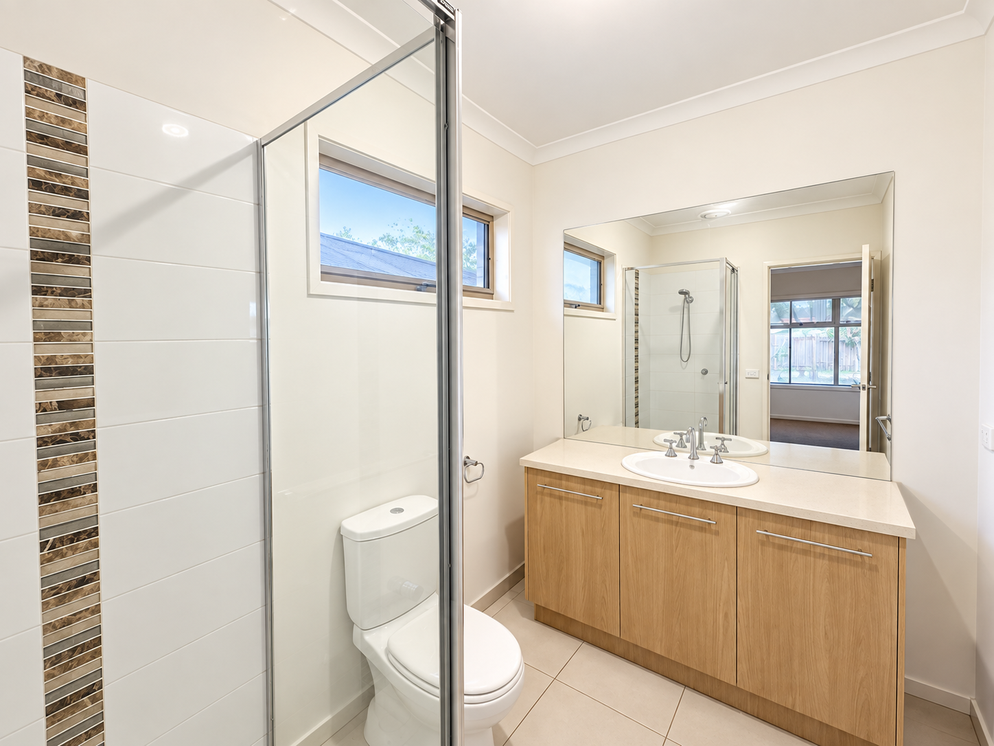 17 Kilwarrie Street — photo 8 of 13