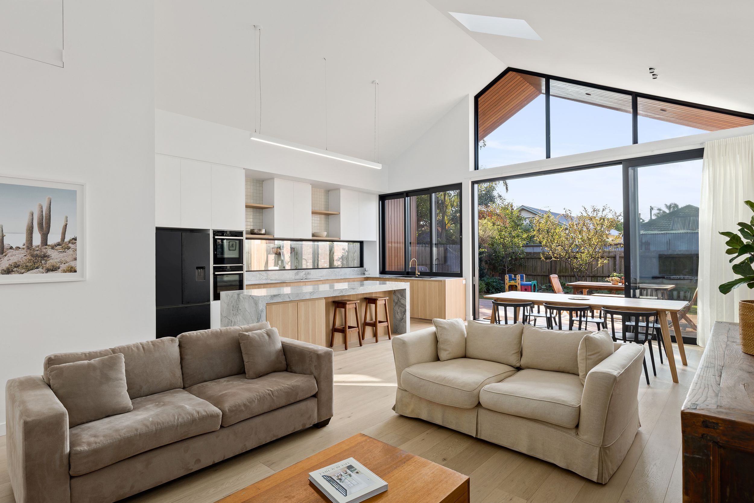 102 River Street, Newport, VIC 3015