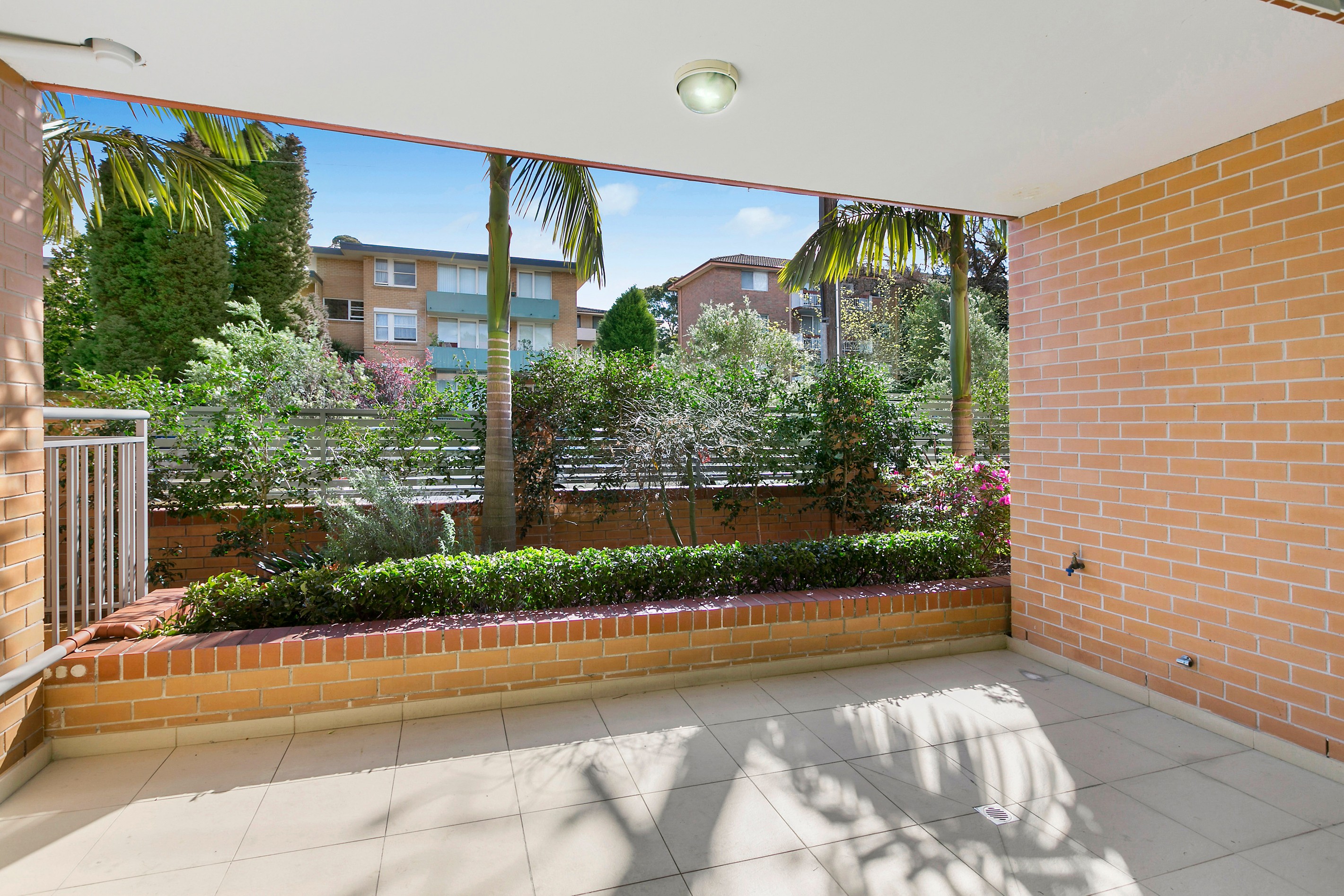 2/19 Burdett Street, Hornsby, NSW 2077