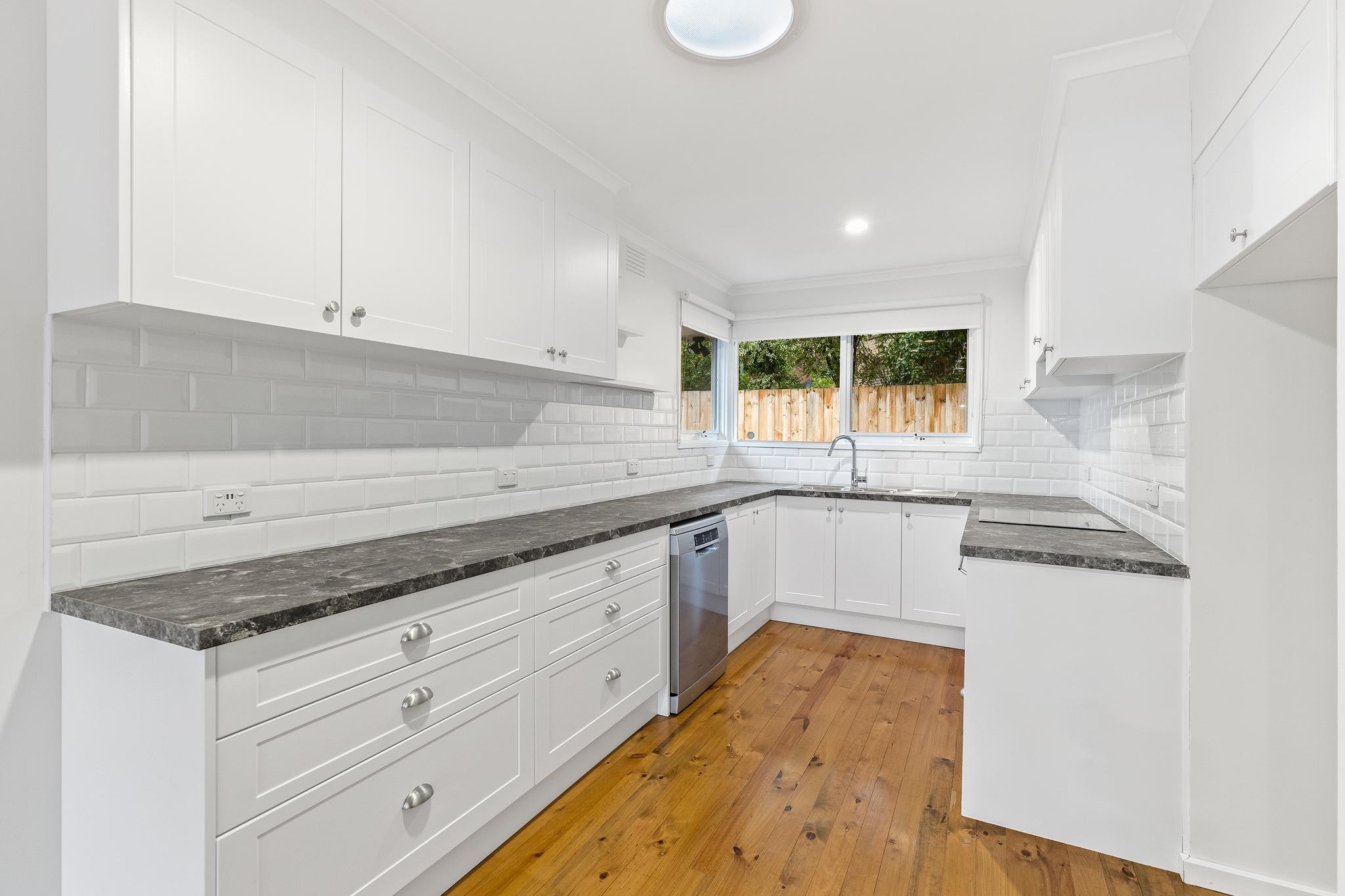 2/15 Hillcrest Avenue, Ferntree Gully, VIC 3156