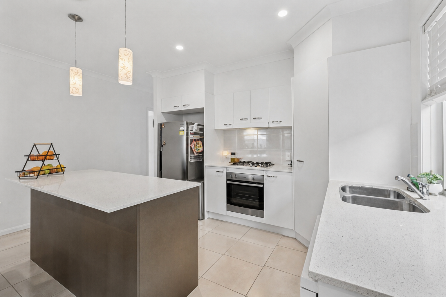 33 Rupert Crescent, Morayfield, QLD 4506