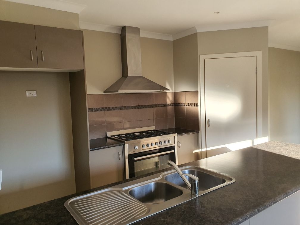 3 San Fratello Street, Clyde North, VIC 3978