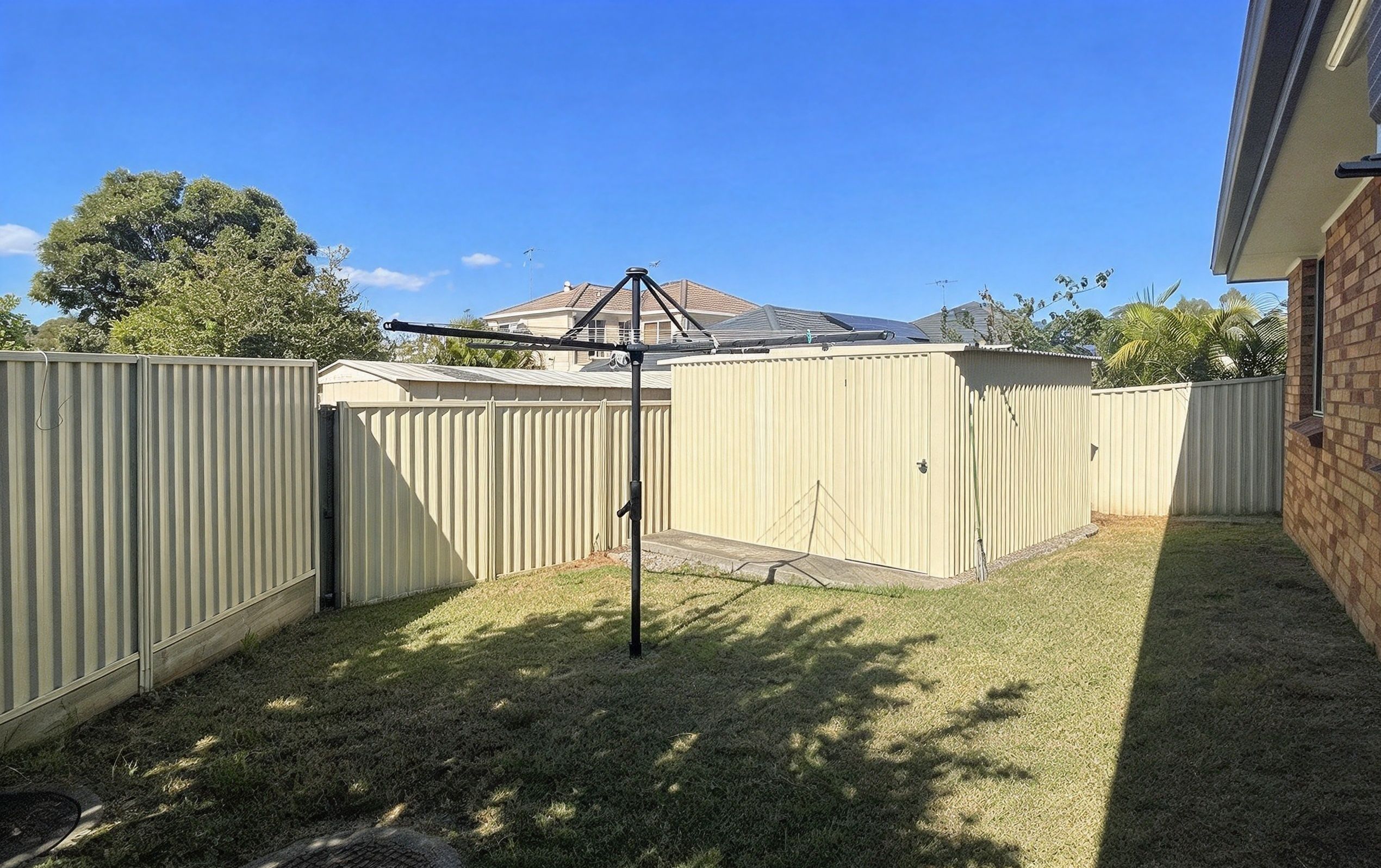 7 Arrowsmith Street — photo 9 of 10