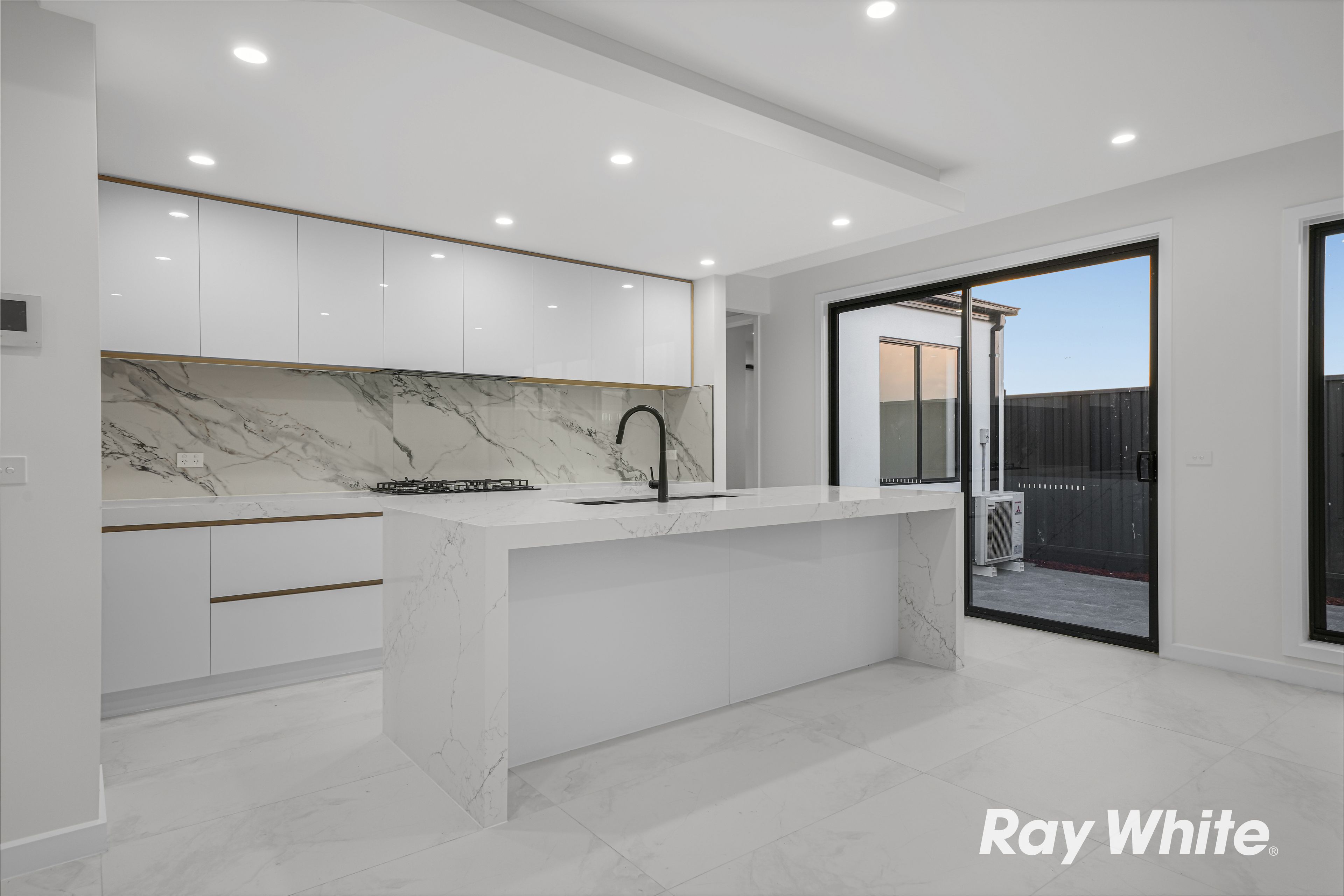 11 Clondalkin Street, Woodstock, VIC 3751