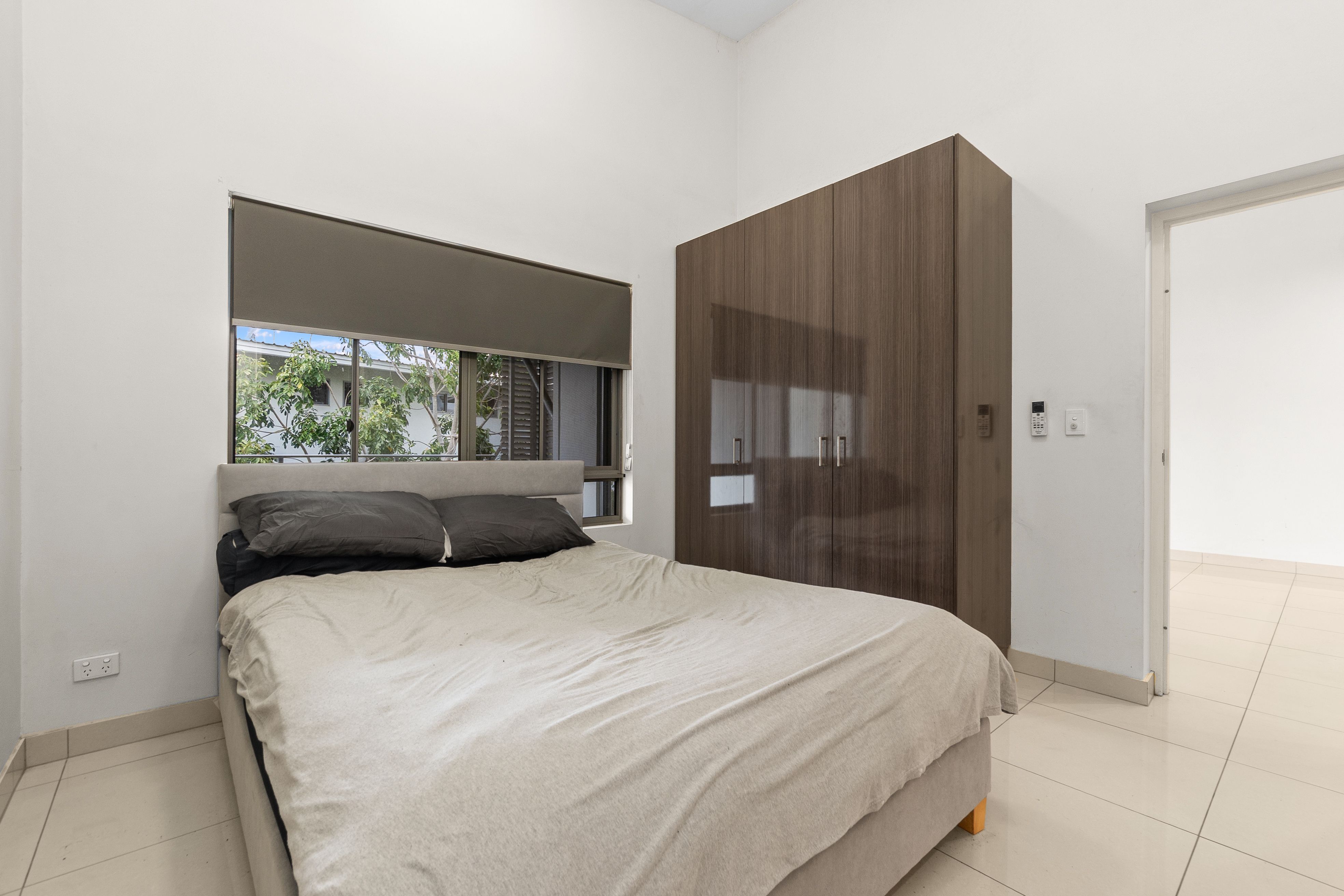 52/15 Fairweather Crescent — photo 9 of 13