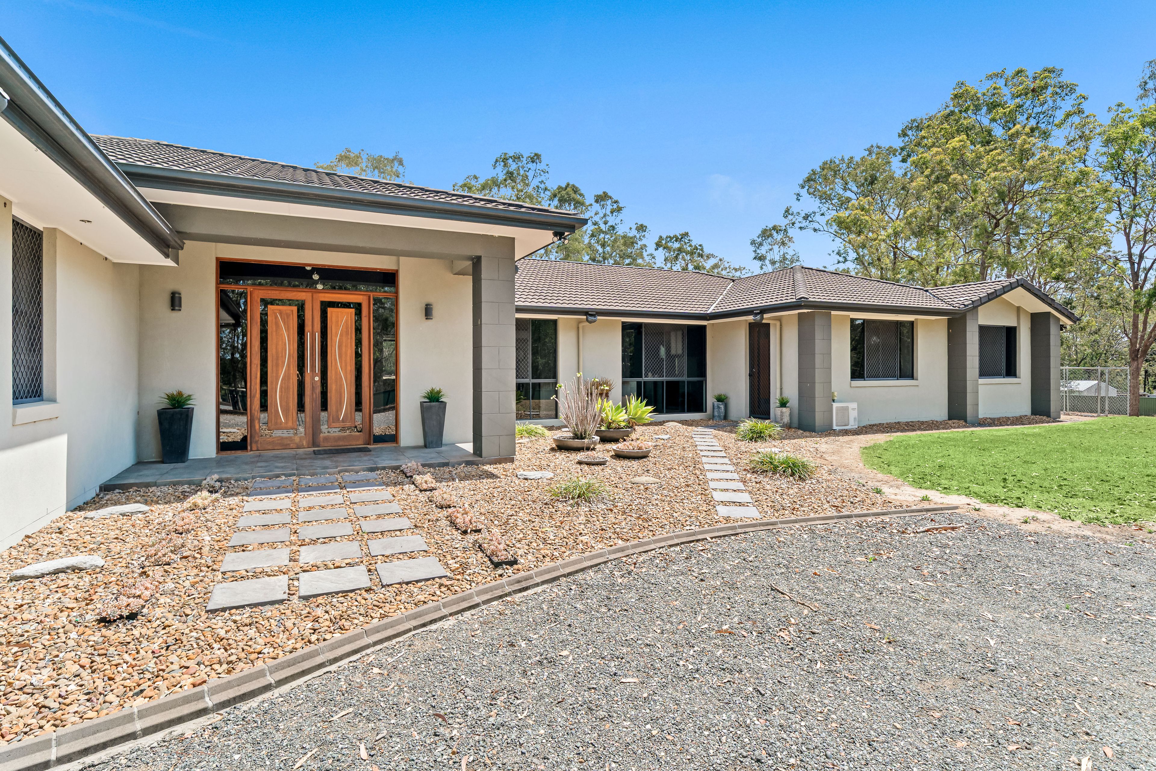 23-31 Andall Road — photo 3 of 30