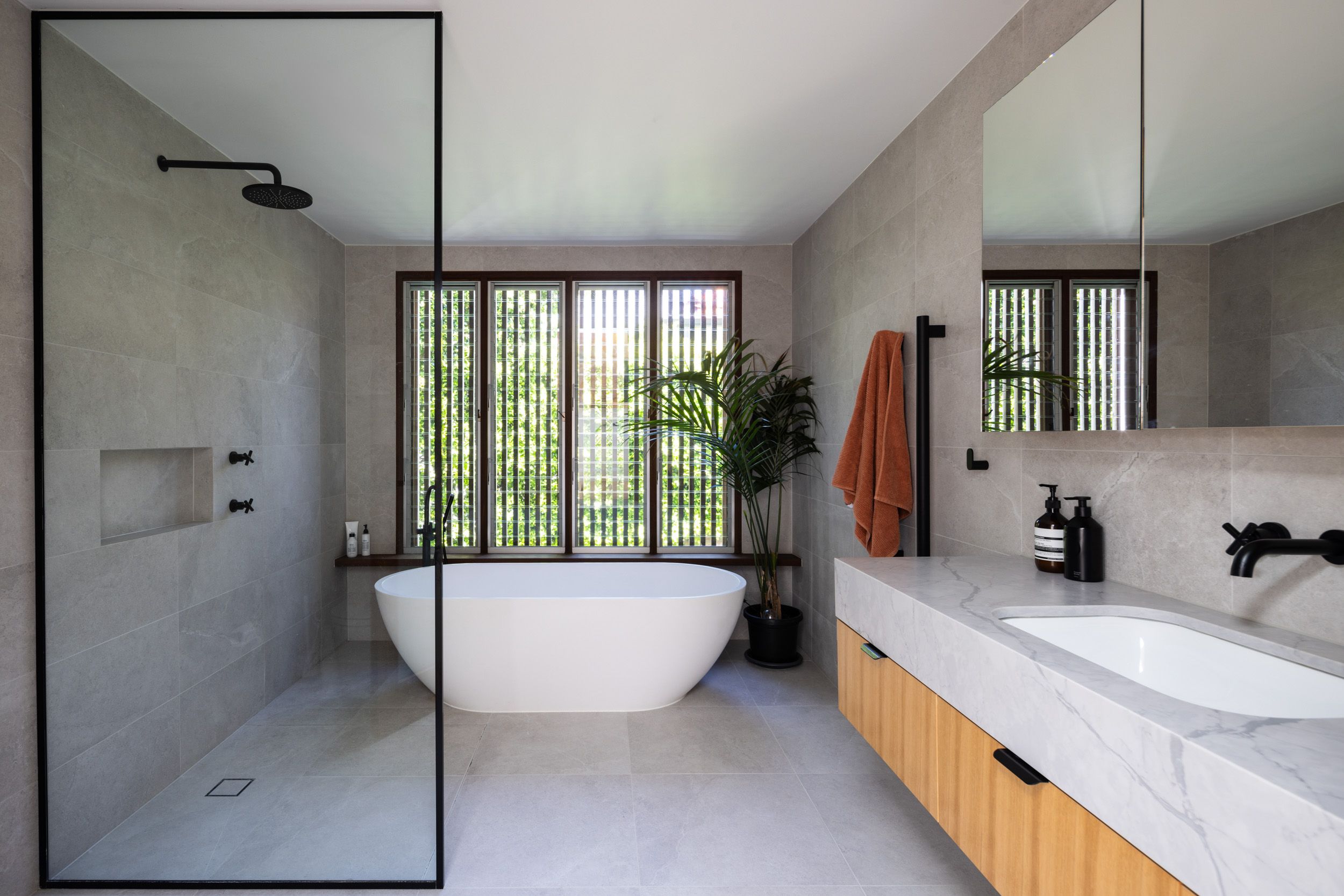 32 Robert Street — photo 6 of 17