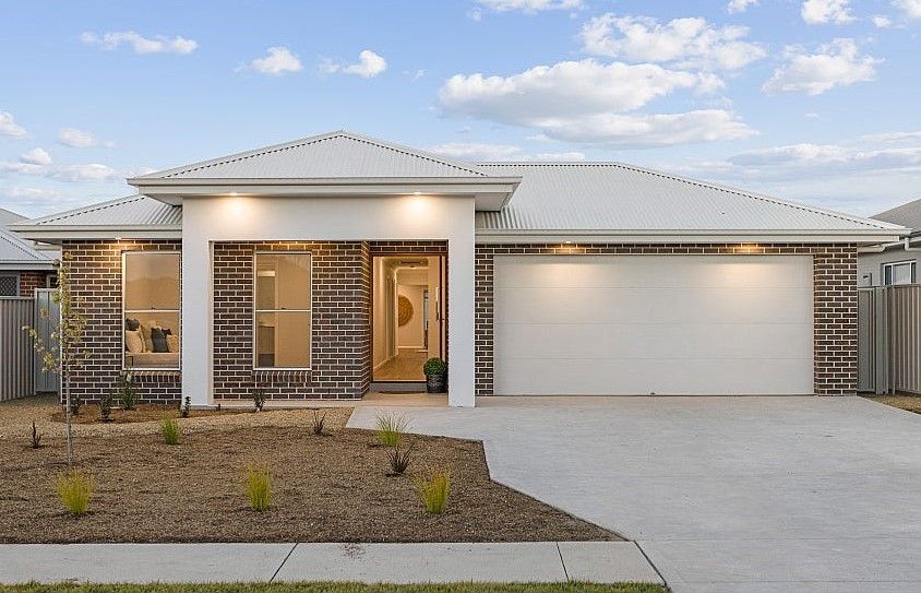 57 Quiberon Way, Goulburn NSW 2580