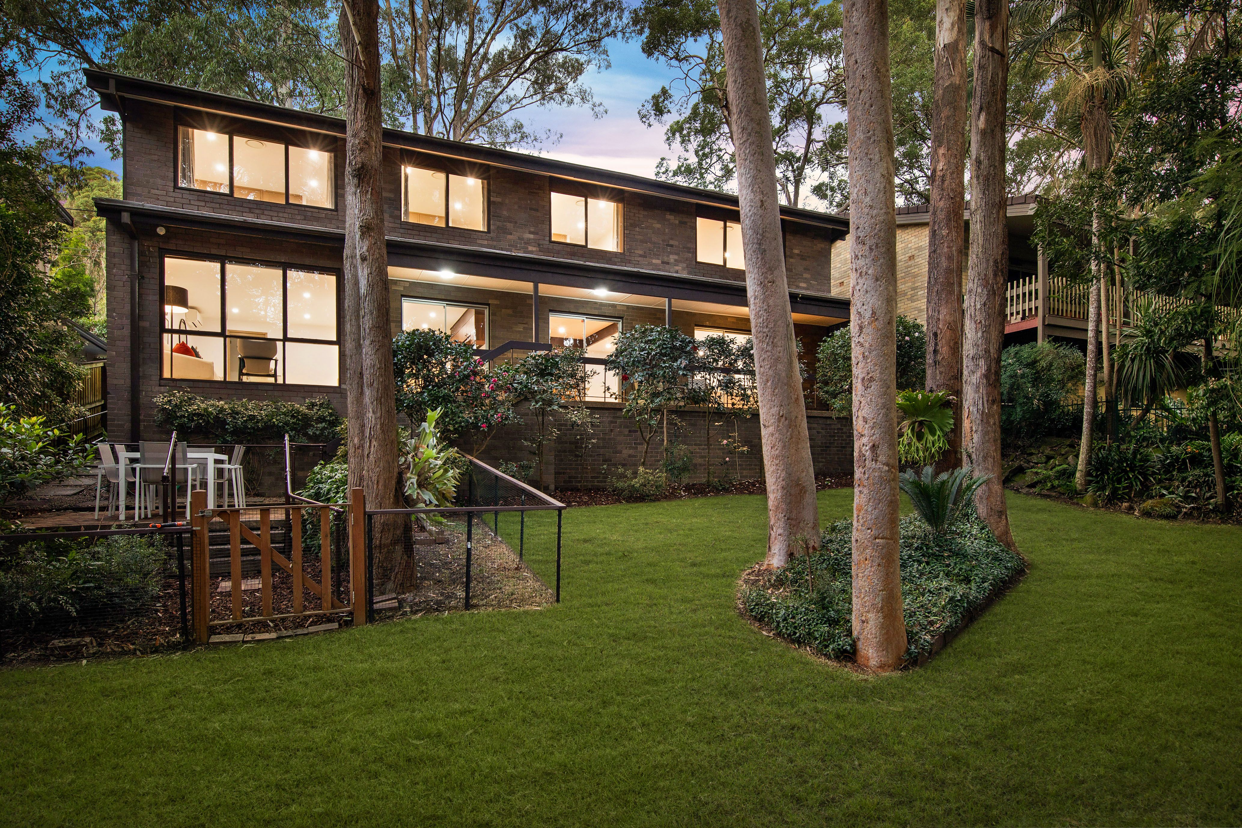 55 Lynbara Avenue, St Ives, NSW 2075