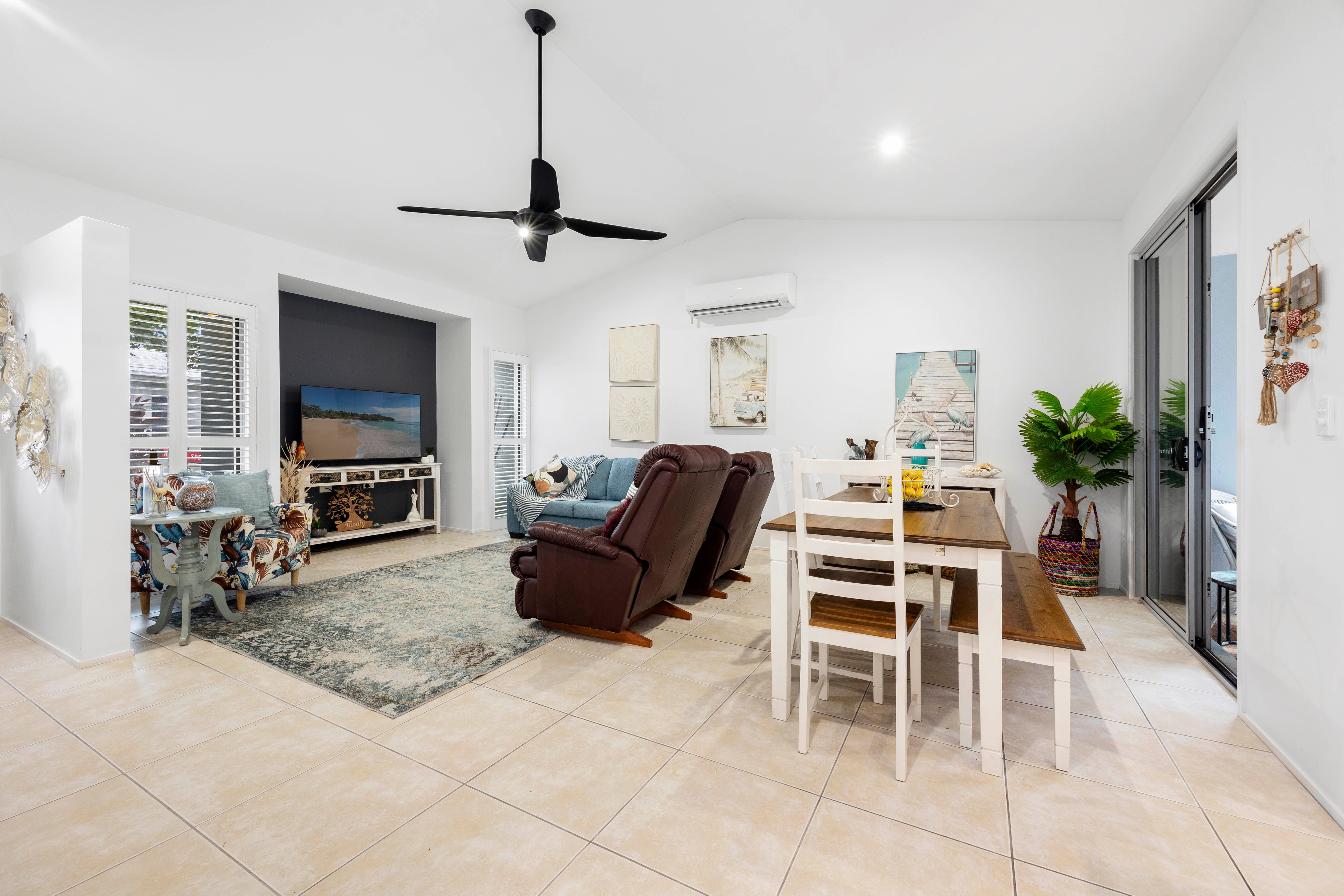 239 Kawana Way, Parrearra QLD 4575