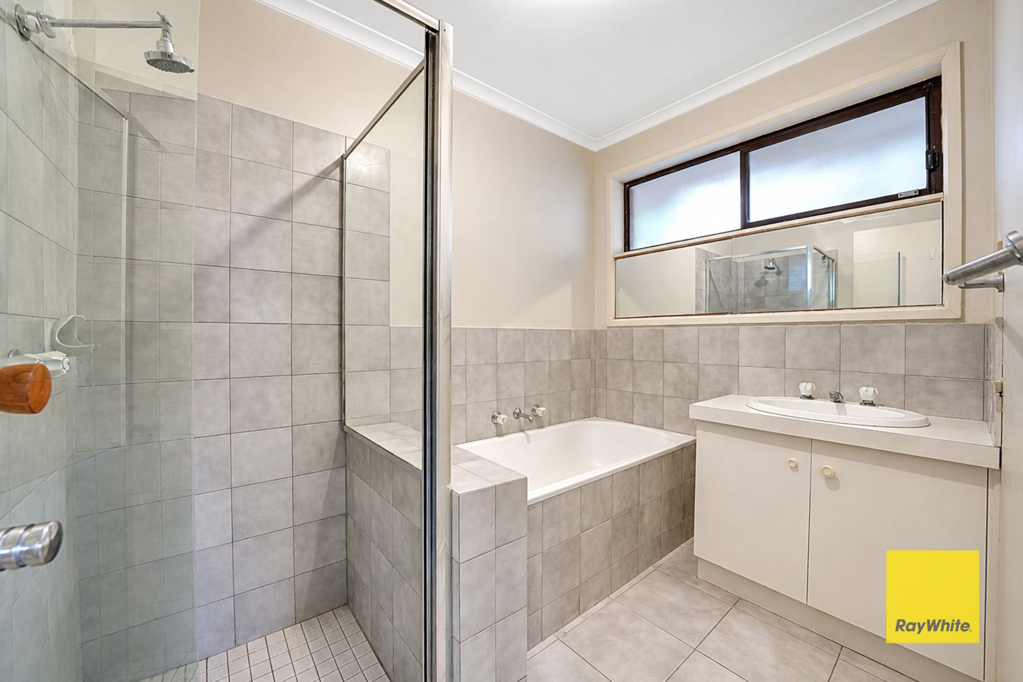 1/6 Kestrel Place — photo 7 of 14