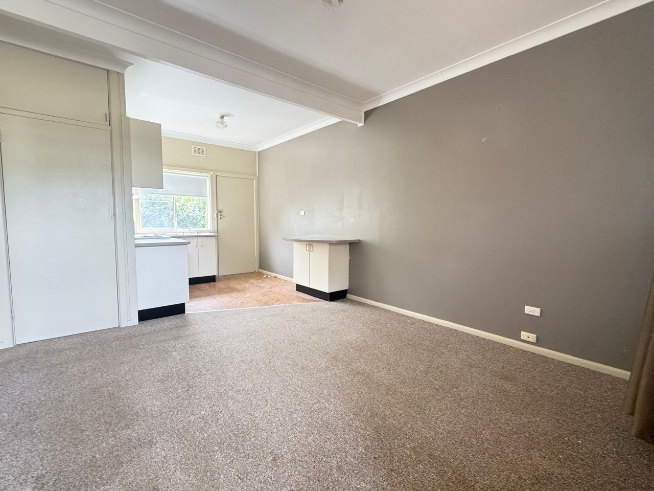 2/41 Bushman Street — photo 3 of 8